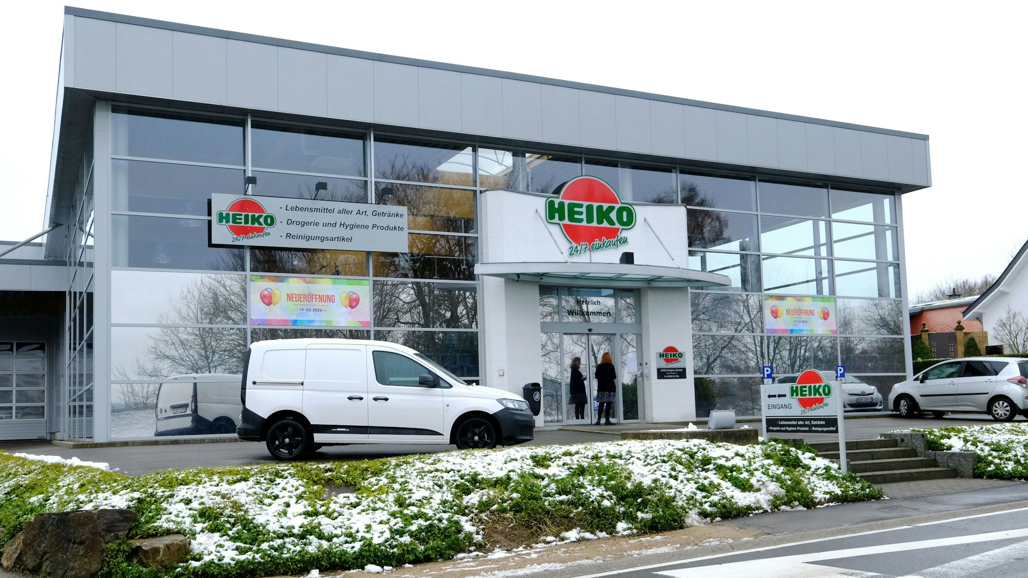 Außenansicht des Supermarkt-Gebäudes der Firma Heiko in St. Vith.