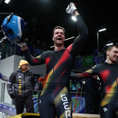 Johannes Lochner jubelt im Ziel.