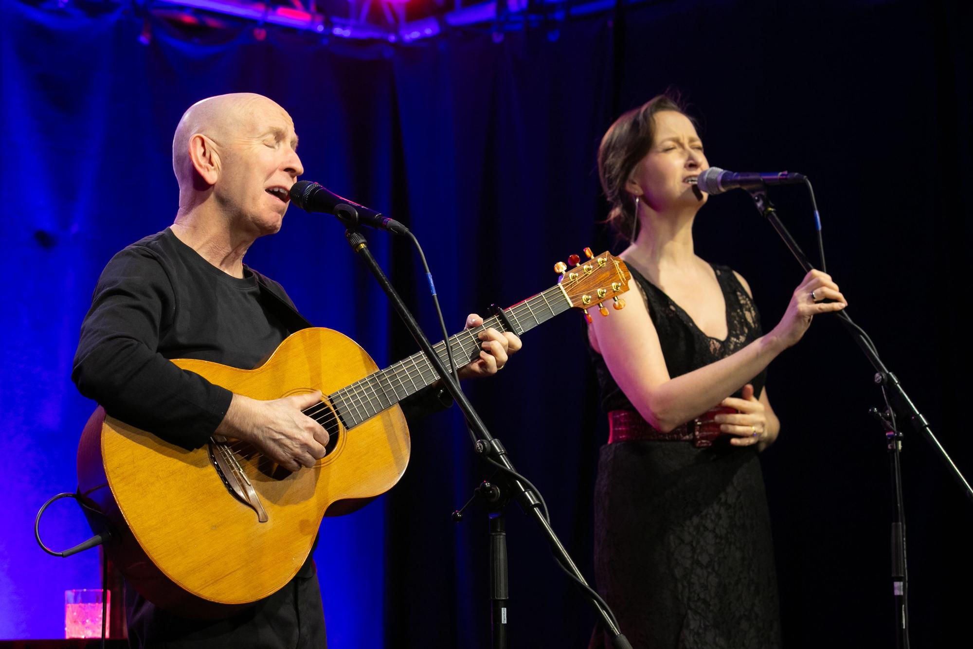 Kieran Goss und Annie Kinsella in der Halle 32.