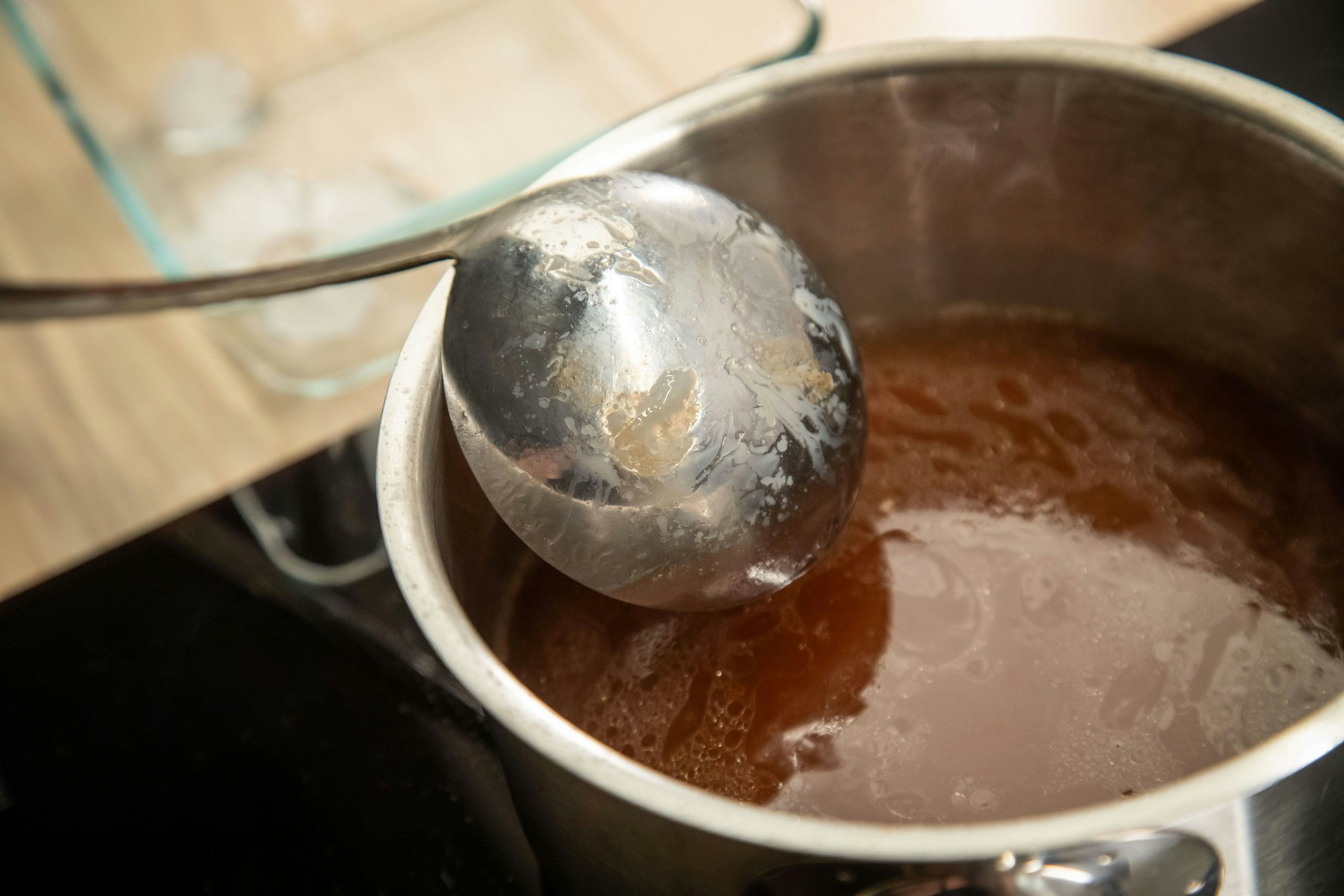 Fazit: An der Unterseite der Kelle sammelt sich nur wenig Fett.