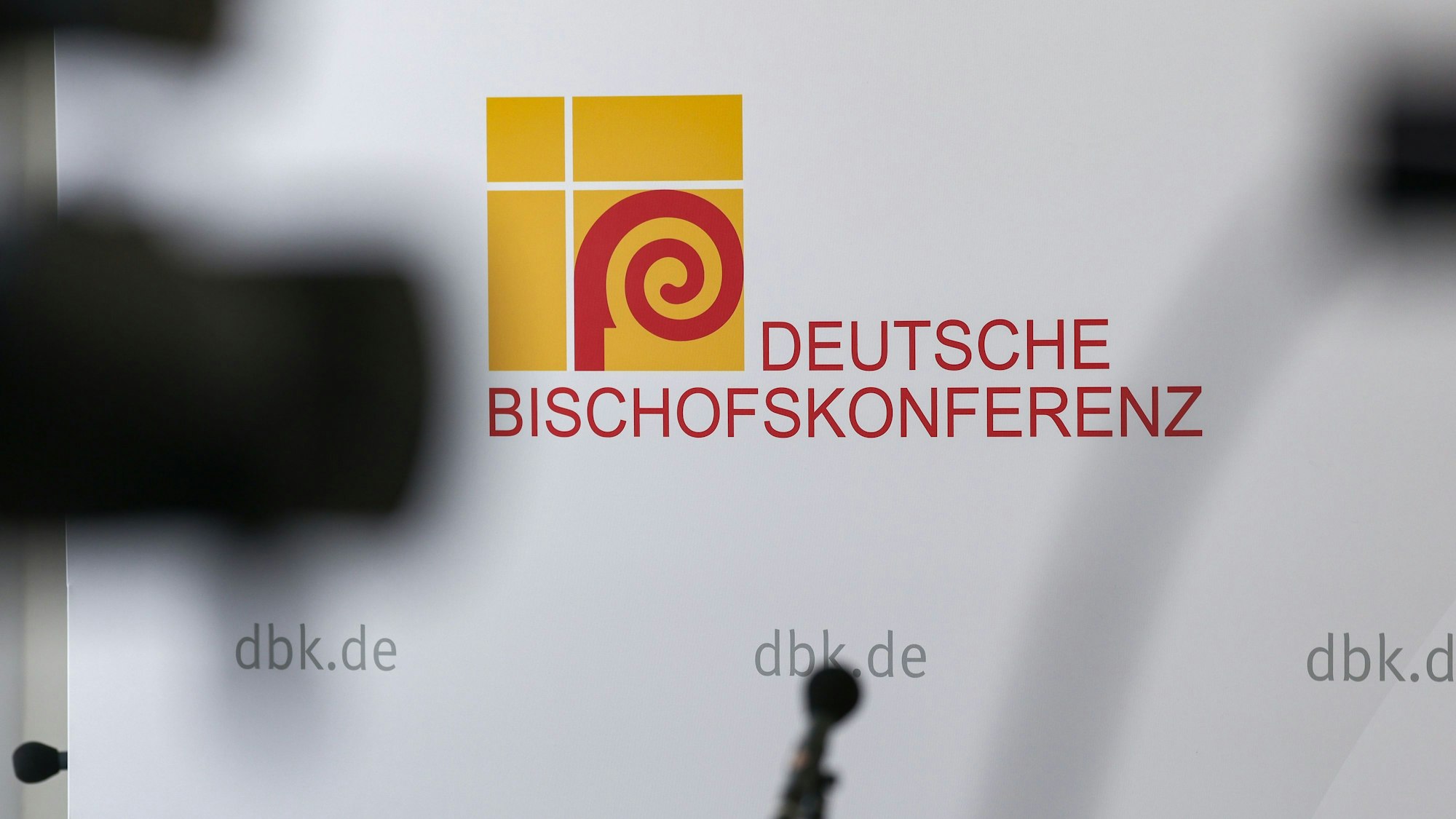 Beginn der Frühjahrsvollversammlung der Deutschen Bischofskonferenz mit der Wahl eines neuen des Vorsitzenden.