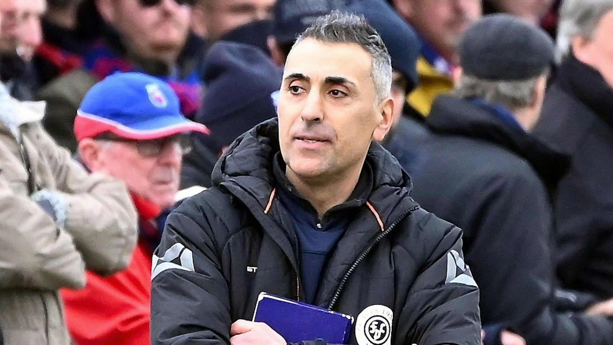 12.03.32023, Fussball-FC Pesch - Bonn TR: Ali Meybodi (Pesch) Foto: Uli Herhaus