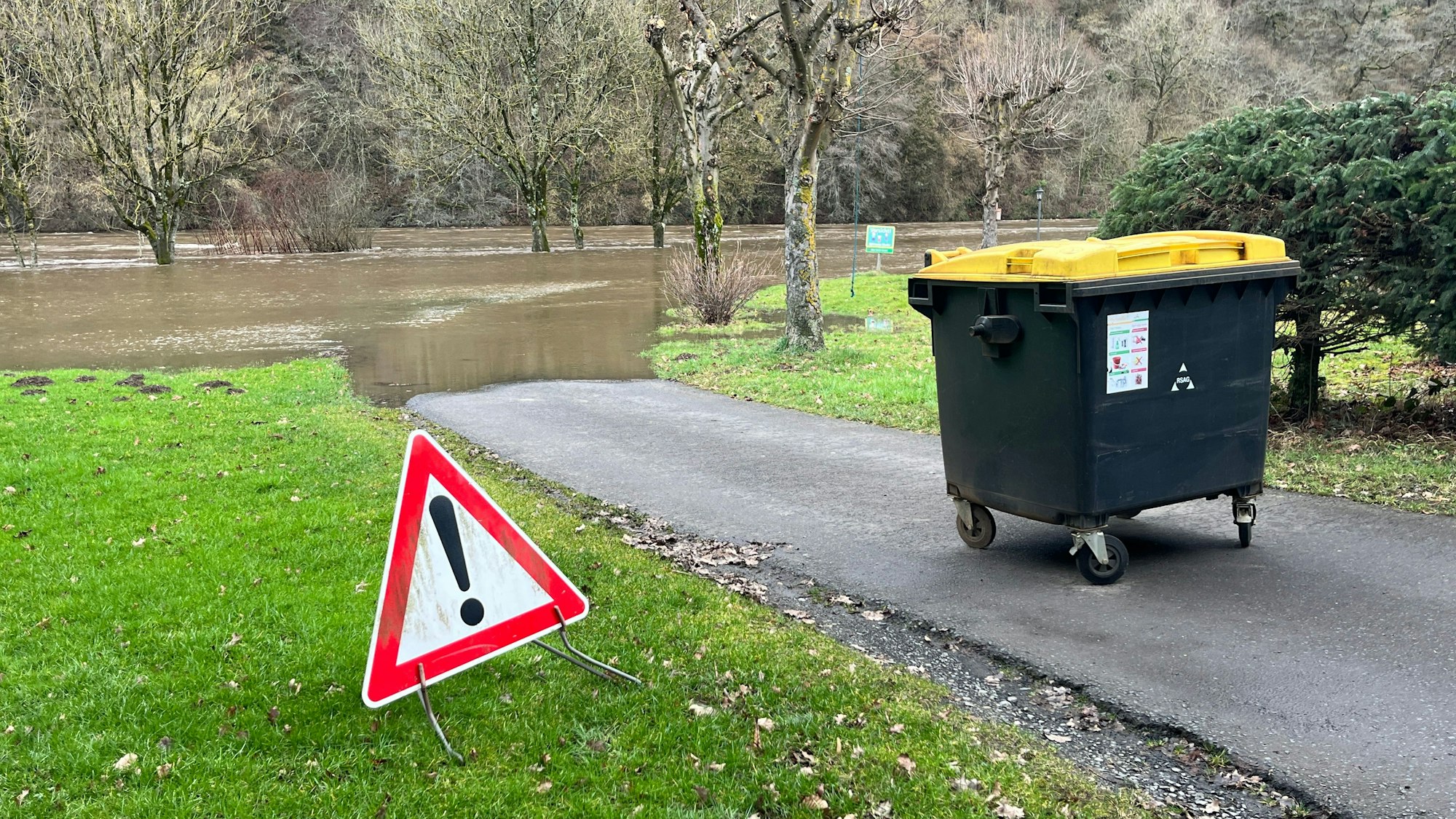 Die unteren Bereiche des Campingplatzes Happacher Hof mussten gesperrt werden.