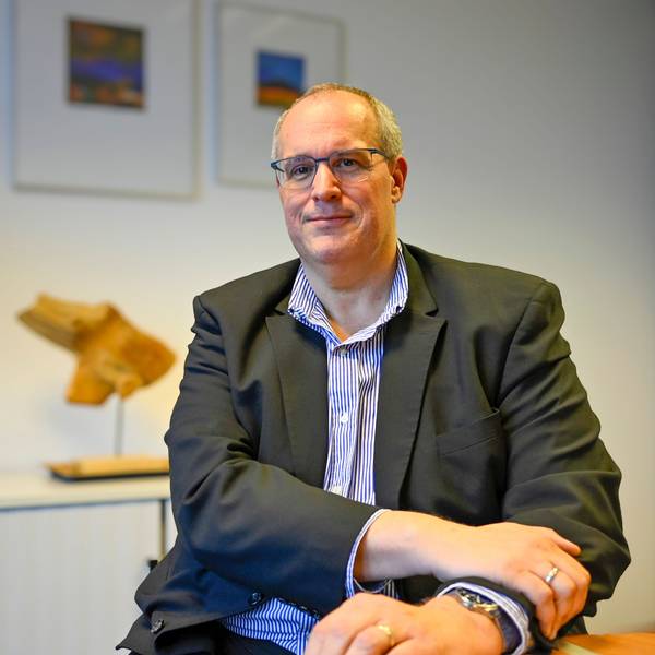 Dirk Steinbach im Porträt.
