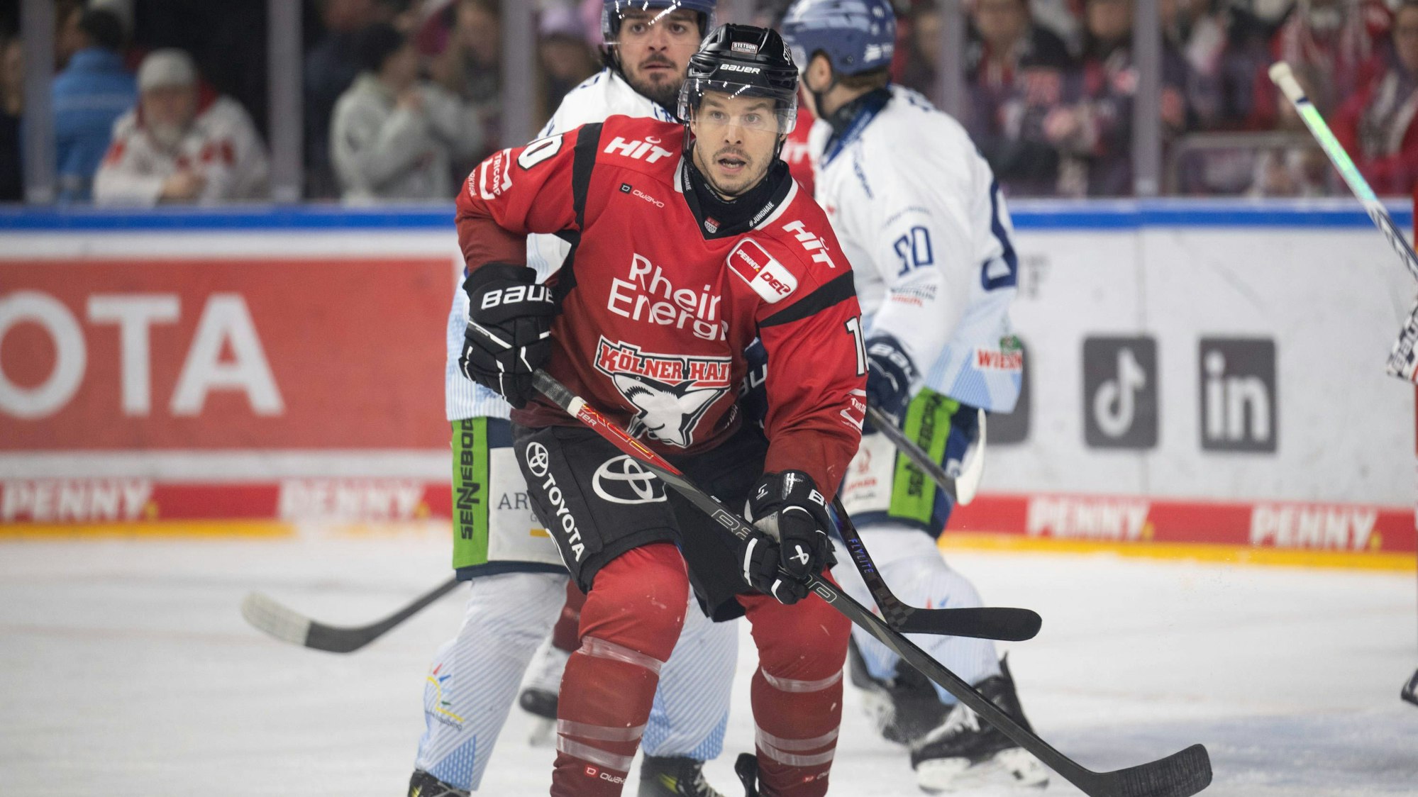 Tanner Kero spielt seit dieser Saison im Sturm der Kölner Haie.