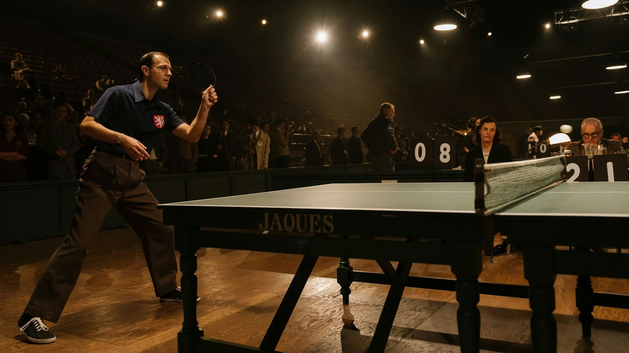 Timo Boll in dem Hollywood-Film «Marty Supreme».