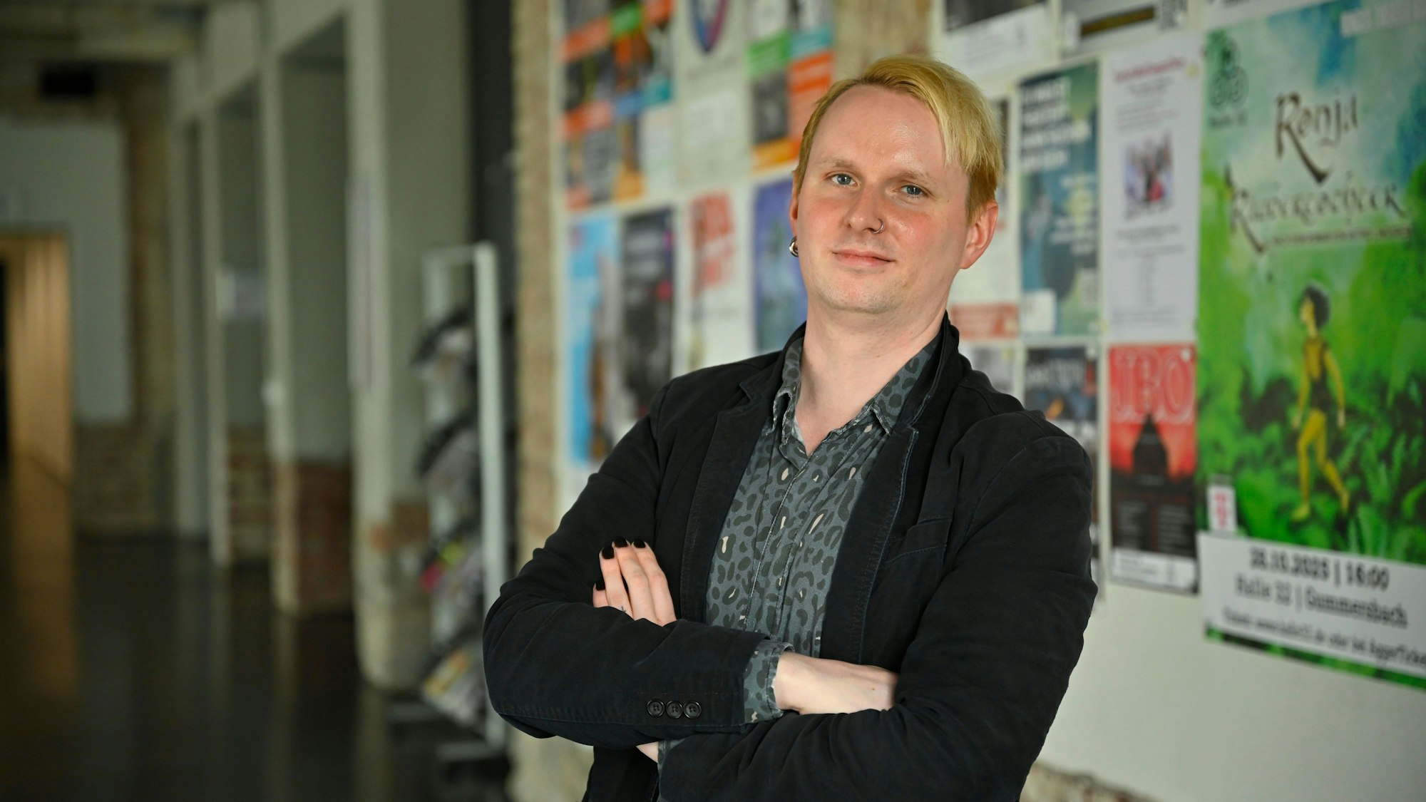 Das Bild zeigt Bastian Ganser, den Leiter der Halle 32 in Gummersbach.