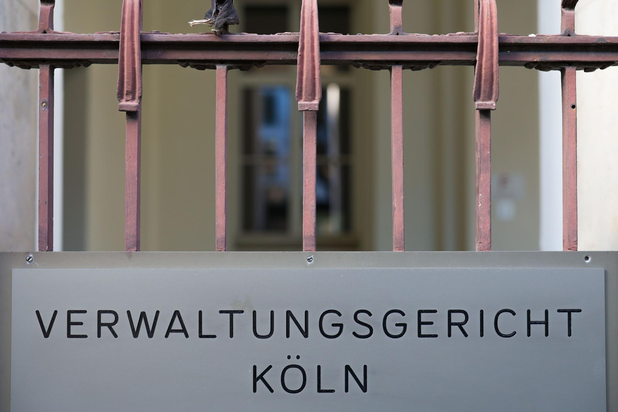 Das Bild zeigt das Gelände des Verwaltungsgerichts in Köln.