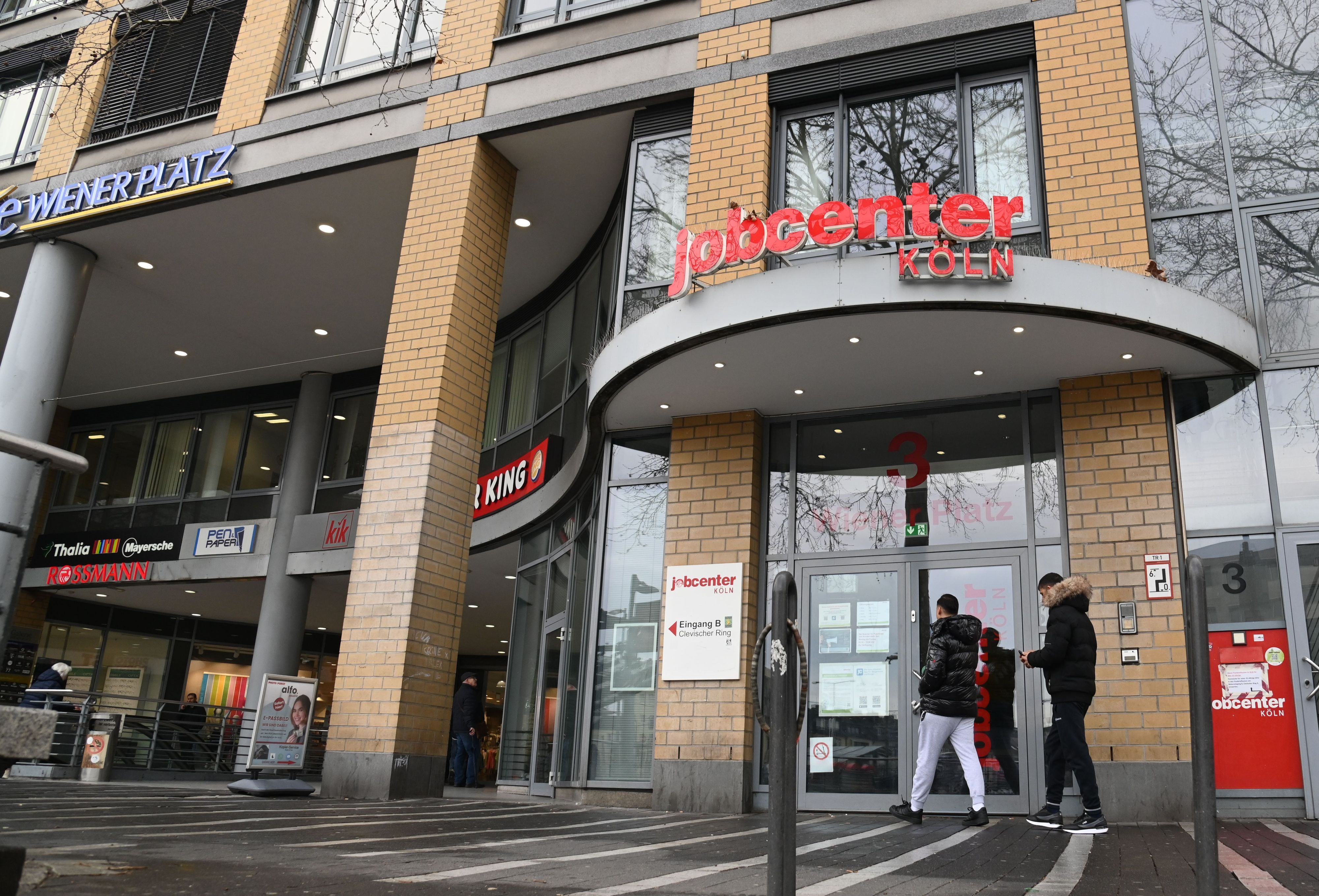 Der Lebenslagenbericht der Stadt Köln zeigt die alarmierende Entwicklung auf dem Arbeitsmarkt auf (Symbolbild).