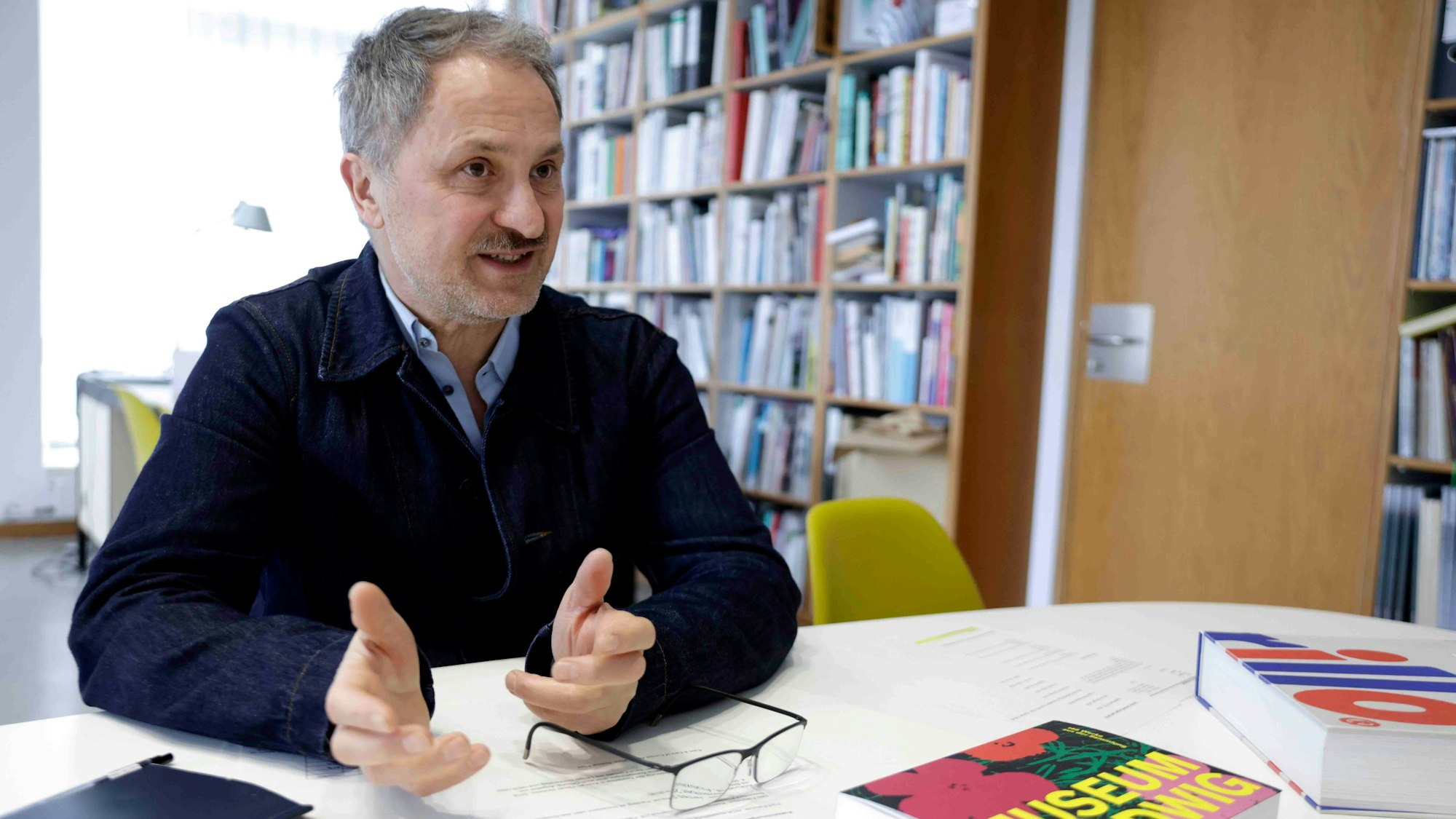 Yilmaz Dziewior im Interview zu 50 Jahre Museum Ludwig.