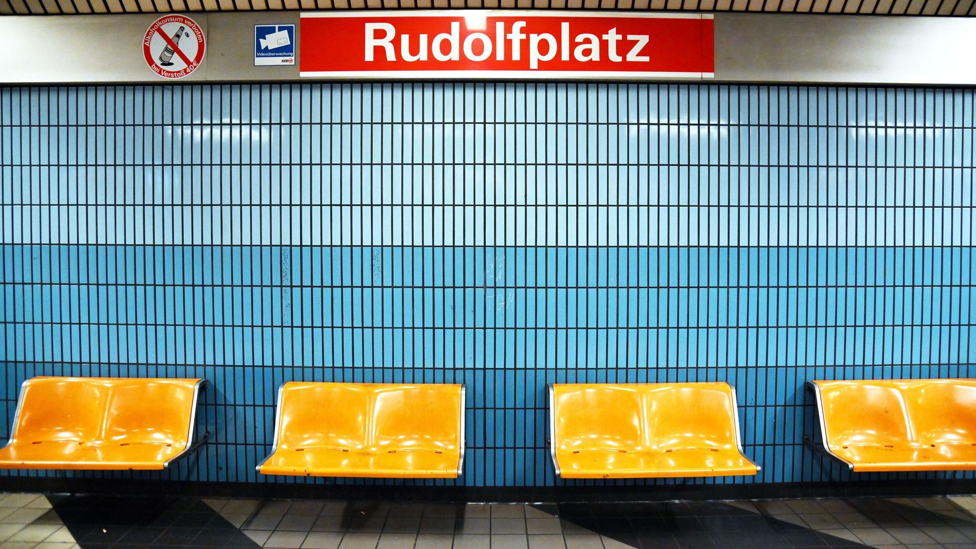 Die U-Bahnhaltestelle Rudolfplatz.