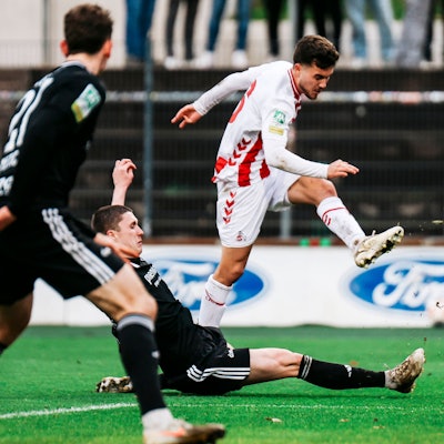 Regionalliga West: 1.FC Köln-1.FC Bocholt 06.12.2025 Etienne Borie 1.FC Köln, 16 beim Schuss Regionalliga West: 1.FC Köln-1.FC Bocholt Franz-Kremer-Stadin, 06.12.2025 *** Regionalliga West 1 FC Köln 1 FC Bocholt 06 12 2025 Etienne Borie 1 FC Köln, 16 on shot Regionalliga West 1 FC Köln 1 FC Bocholt Franz Kremer Stadin, 06 12 2025 Copyright: xBEAUTIFULxSPORTS/Freisenx