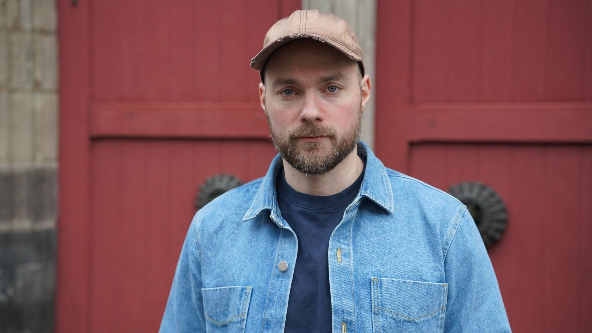 Der gebürtige Isländer hat mit „Julia“ sein bislang persönlichstes Album veröffentlicht.