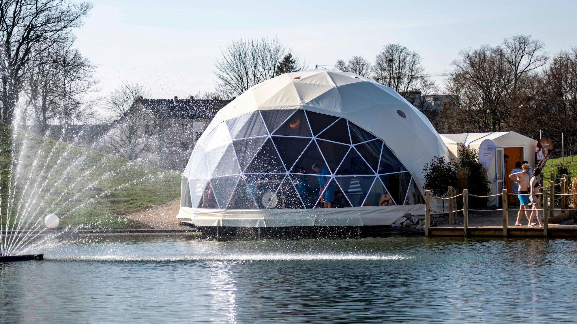 Das Bild zeigt den Mental Dome in der Therme.