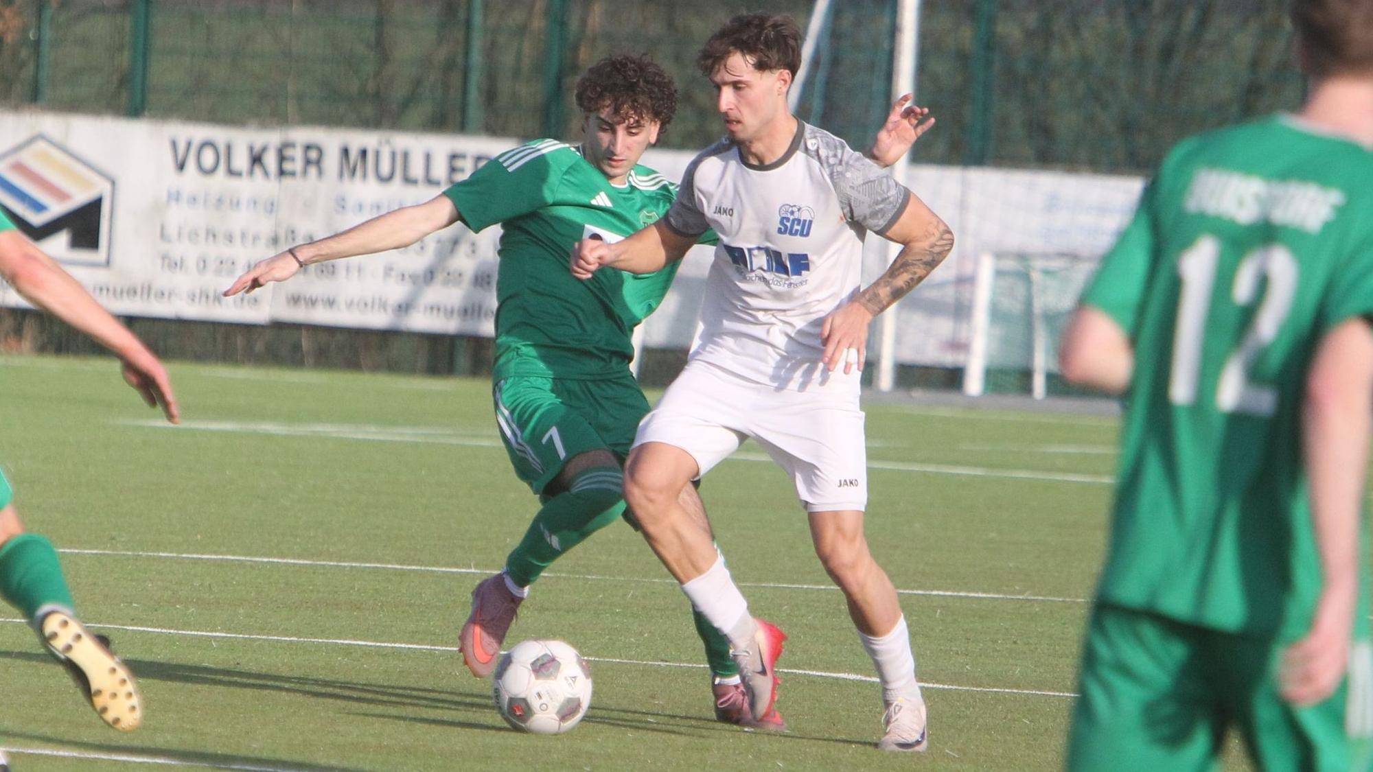 Nicolas Pentazidis (links)