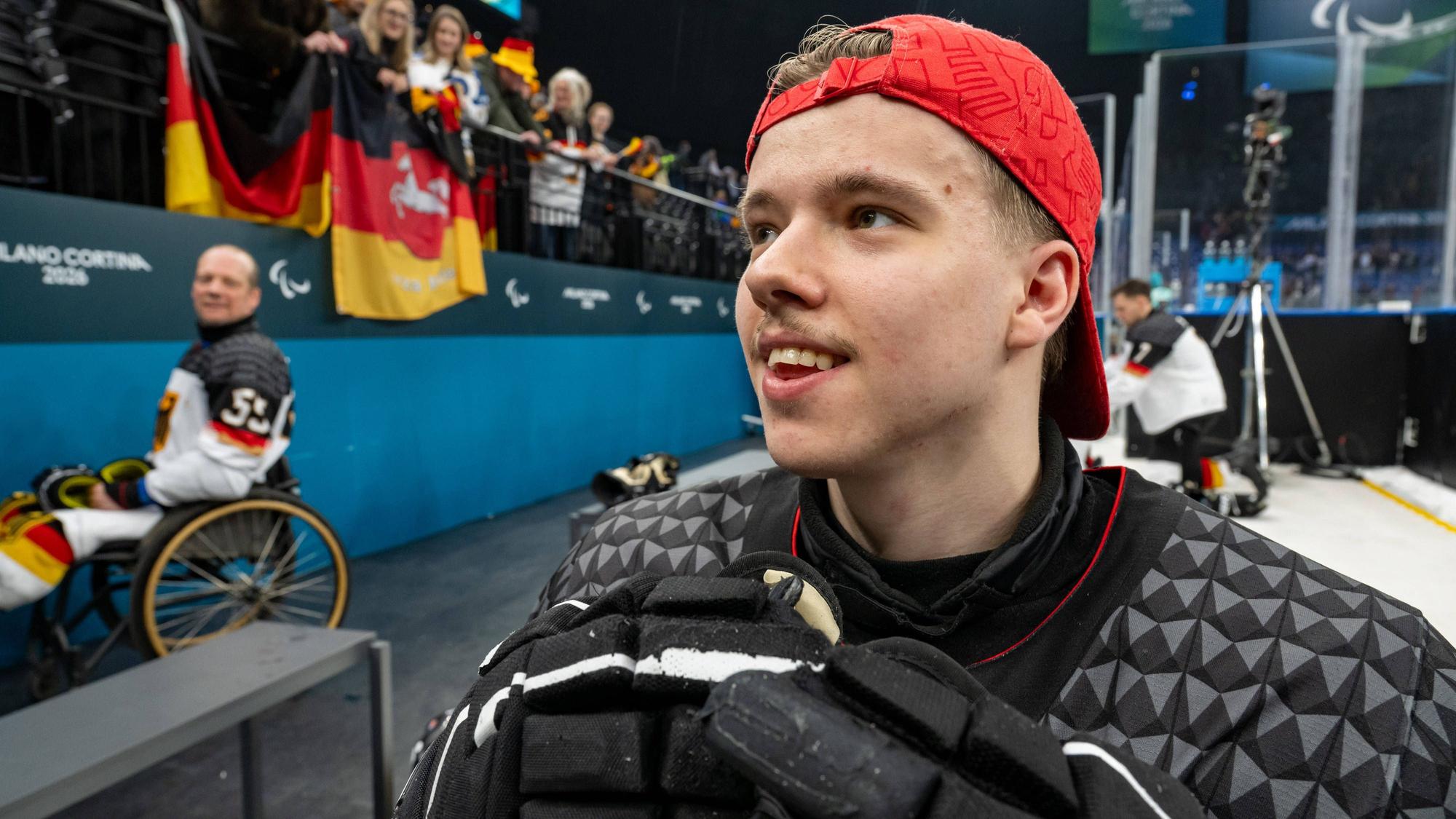 Para-Eishockesypieler Jano Bußmann bei den Paralympics 2026