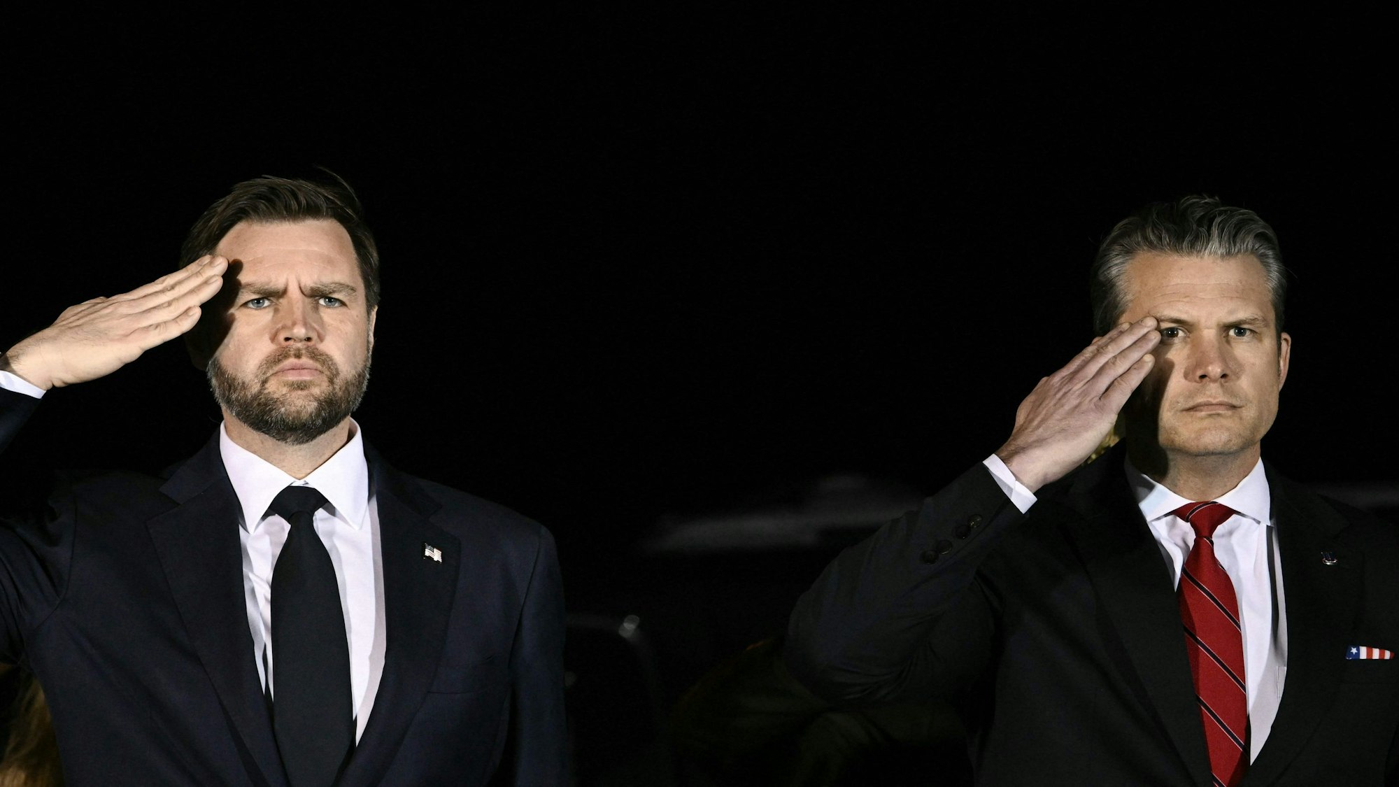 US-Vizepräsident JD Vance und US-Verteidigungsminister Pete Hegseth. (Archivbild)