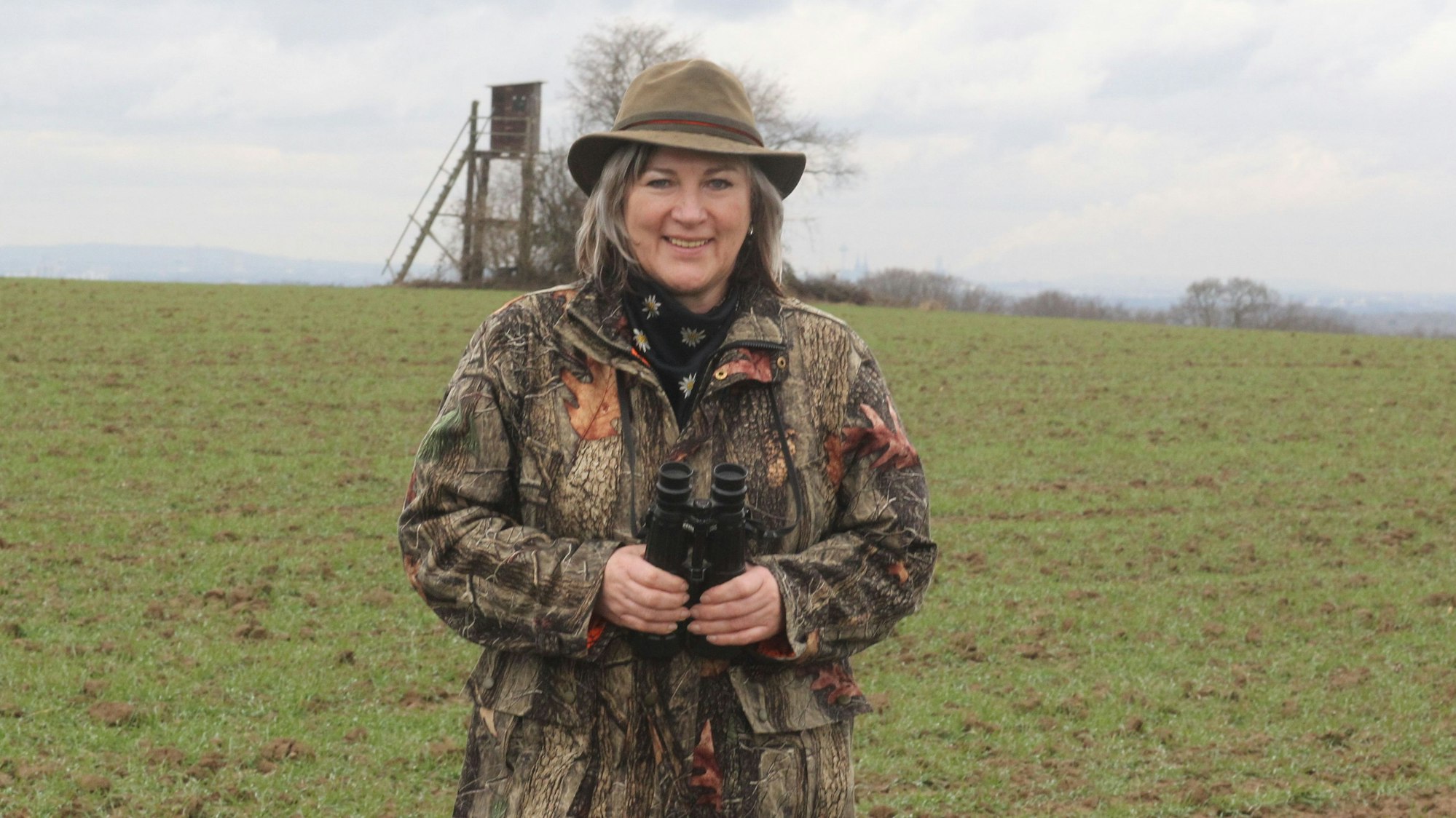 Elisabeth Trimborn ist Ehrenvorsitzende der Kreisjägerschaft Rhein-Sieg. Sie kann sich einen Bestandlenkung von Wölfen druch Berufsjäger vorstellen.
