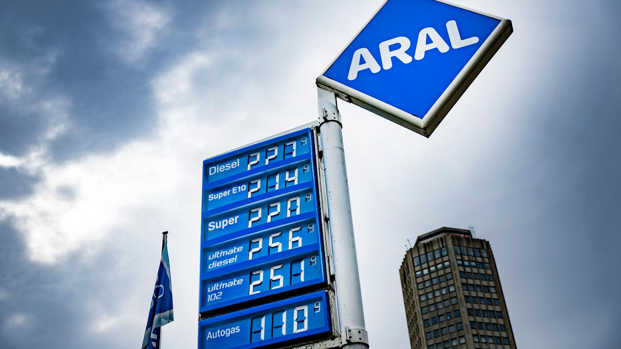 Benzinpreise an einer Kölner Tankstelle.