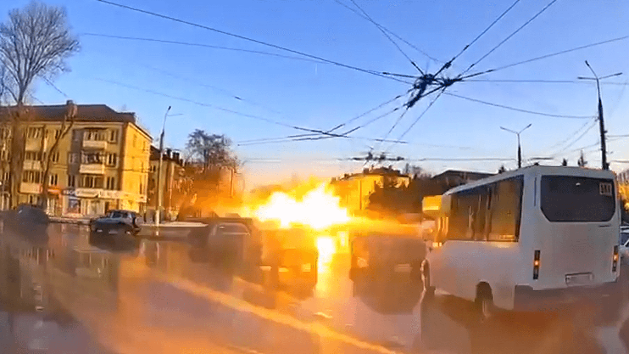 Ein Screenshot aus einem russischen Telegram-Kanal soll den Angriff in Brjansk zeigen.