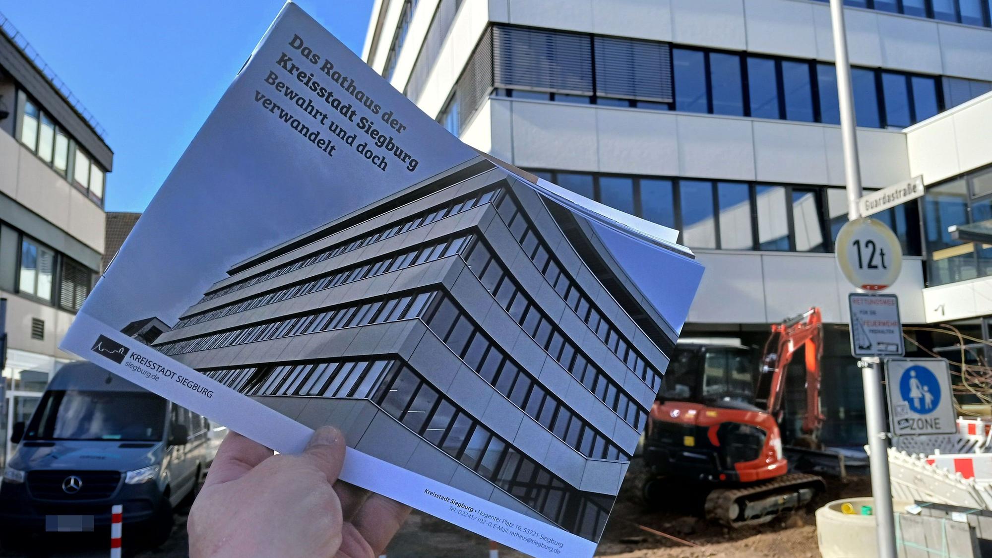 Broschüre der Stadt Siegburg zur Sanierung des Rathauses.