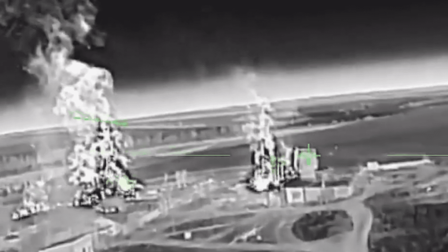Die ukrainische Armee hat ein Video von Angriffen auf Ziele in den von Russland besetzten Gebieten veröffentlicht.