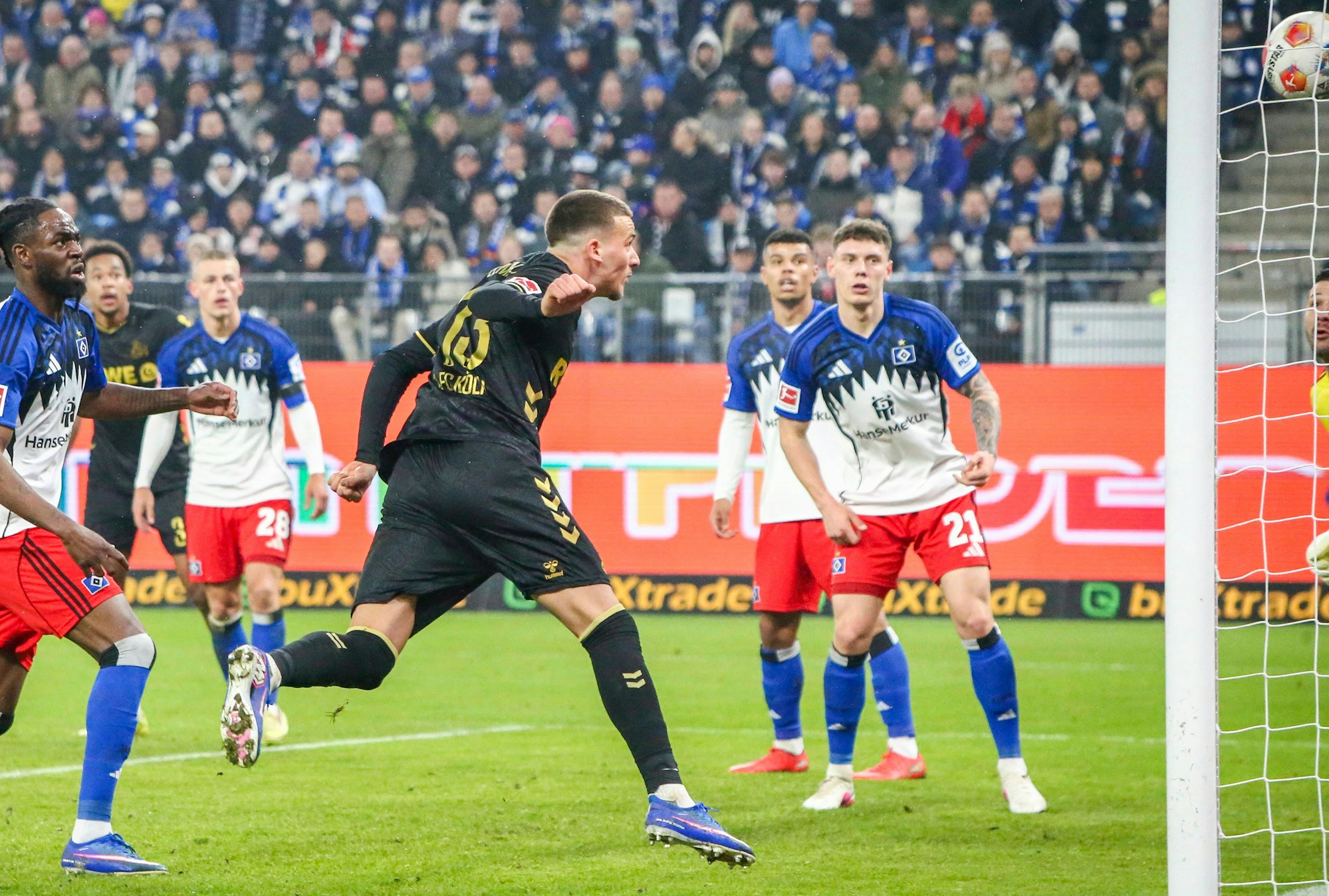 Am zweiten Pfosten durchgelaufen: Said El Mala trifft per Kopf zum 1:1-Ausgleich.