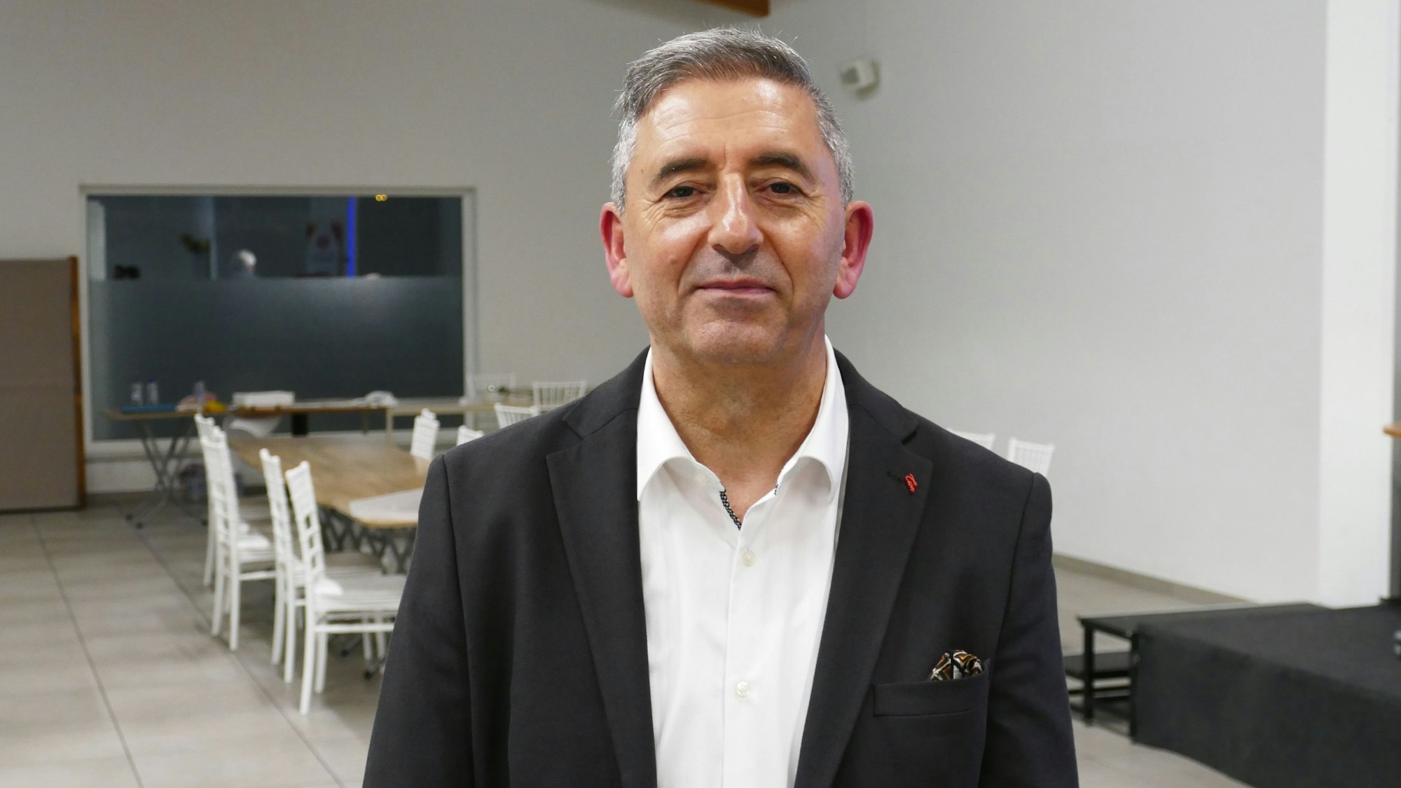 Güven Cinar, zweiter Vorsitzender der Ditib-Gemeinde in Siegburg.