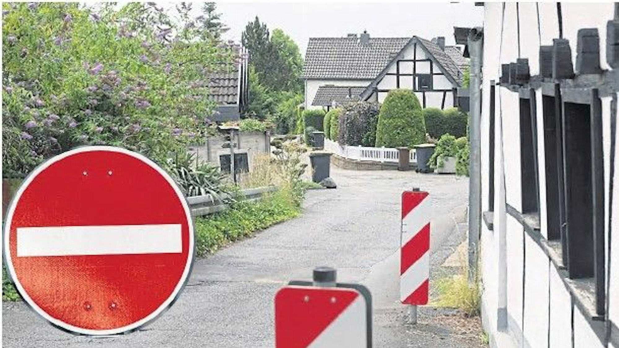 Rösrath Menzlingen. eine enge Ortsdurchfahrt