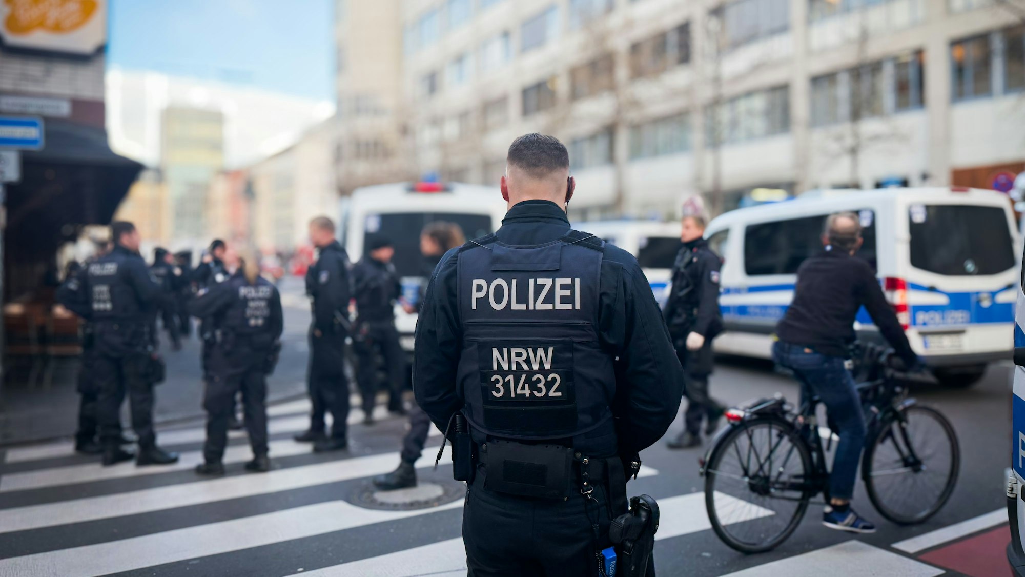 Ein Einsatzschwerpunkt der Kölner Polizei ist der Neumarkt.