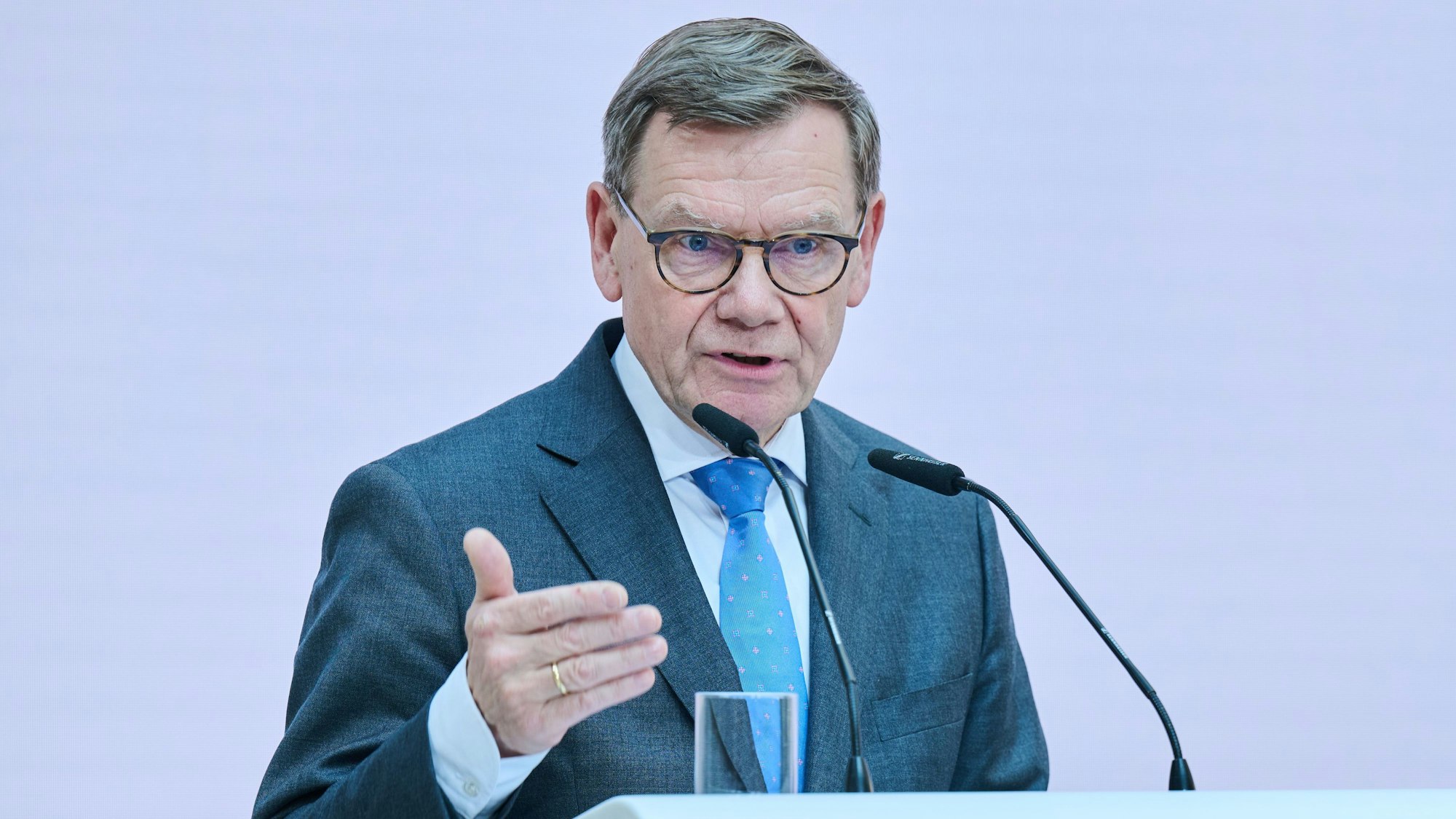 Johann Wadephul (CDU), Außenminister von Deutschland, warnt vor einer Eskalation.