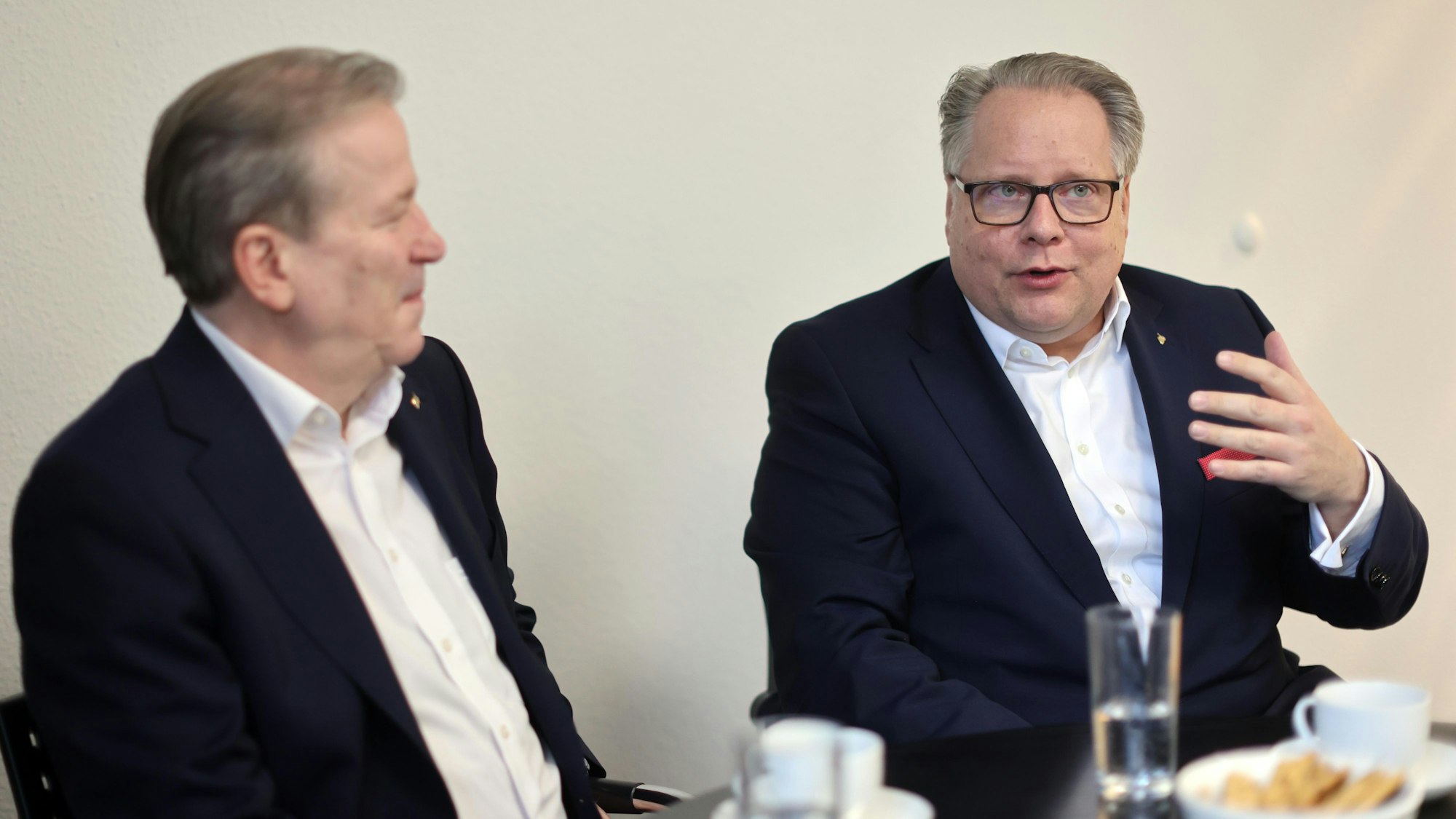 Lutz Schade (rechts) und sein Vorgänger Christoph Kuckelkorn.