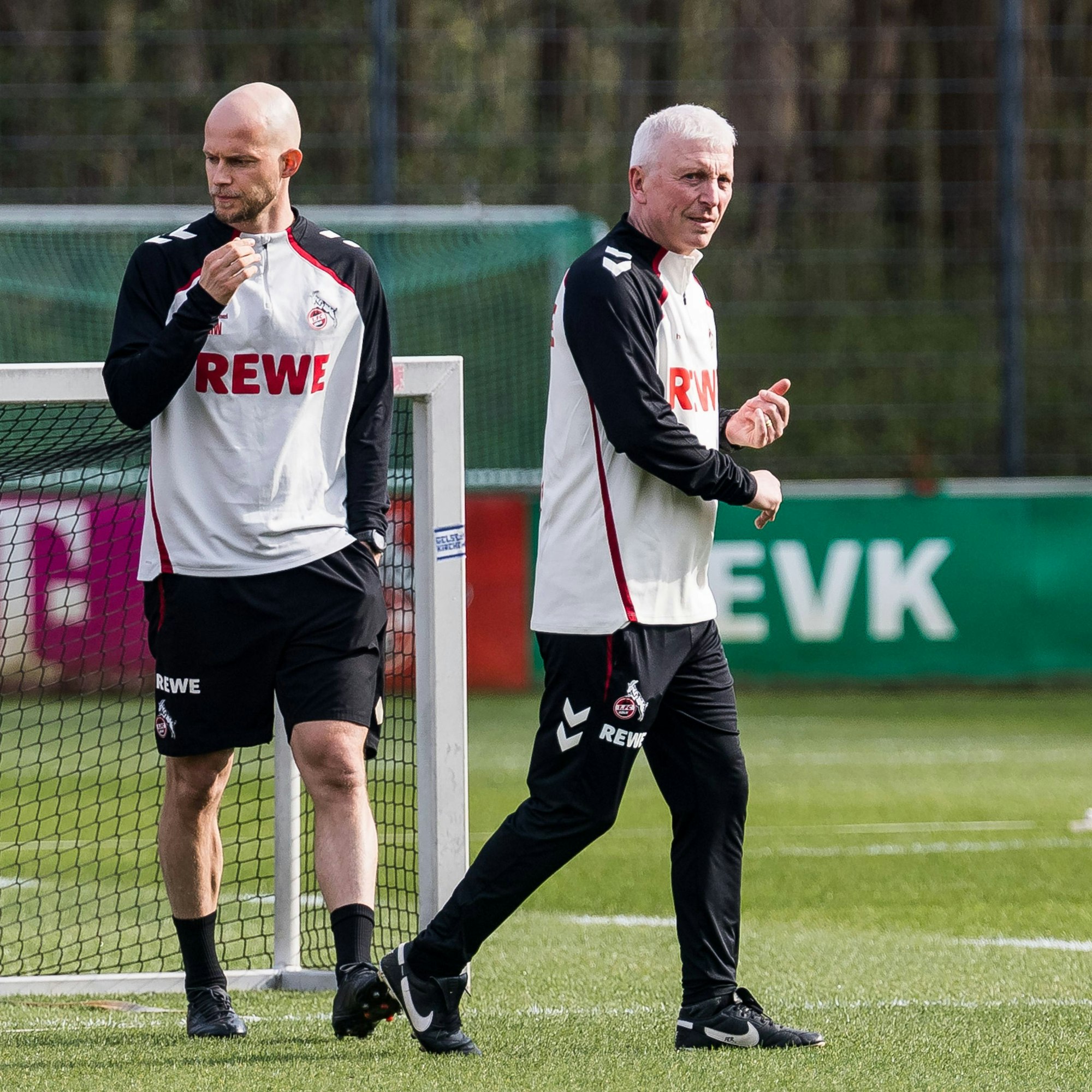 Rene Wagner und Armin Reutershahn (r.) bei ihrem ersten gemeinsamen Training am Geißbockheim.