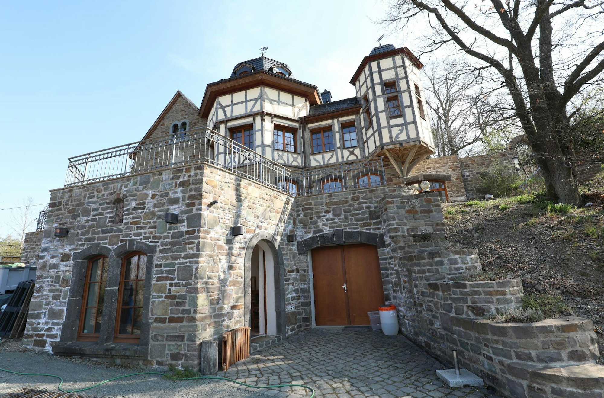 Veronika und Karsten Keune betreiben ein Weingut in Rheinbreitbach.