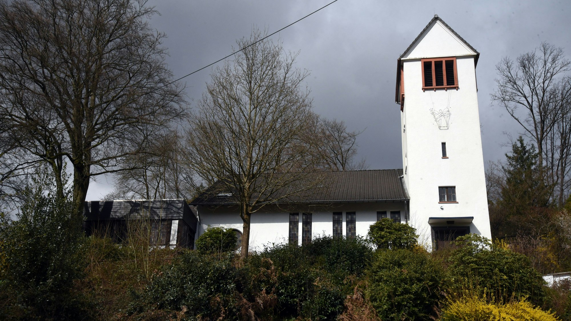 Die frühere evangelische Kirche in Engelskirchen-Osberghausen in der Außenansicht.