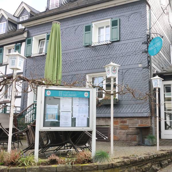 Die Trägergenossenschaft des Cafés und Bistros Hauderei in Waldbröl hat Insolvenz angemeldet. Der Betrieb soll dort aber weiterlaufen wie gewohnt.