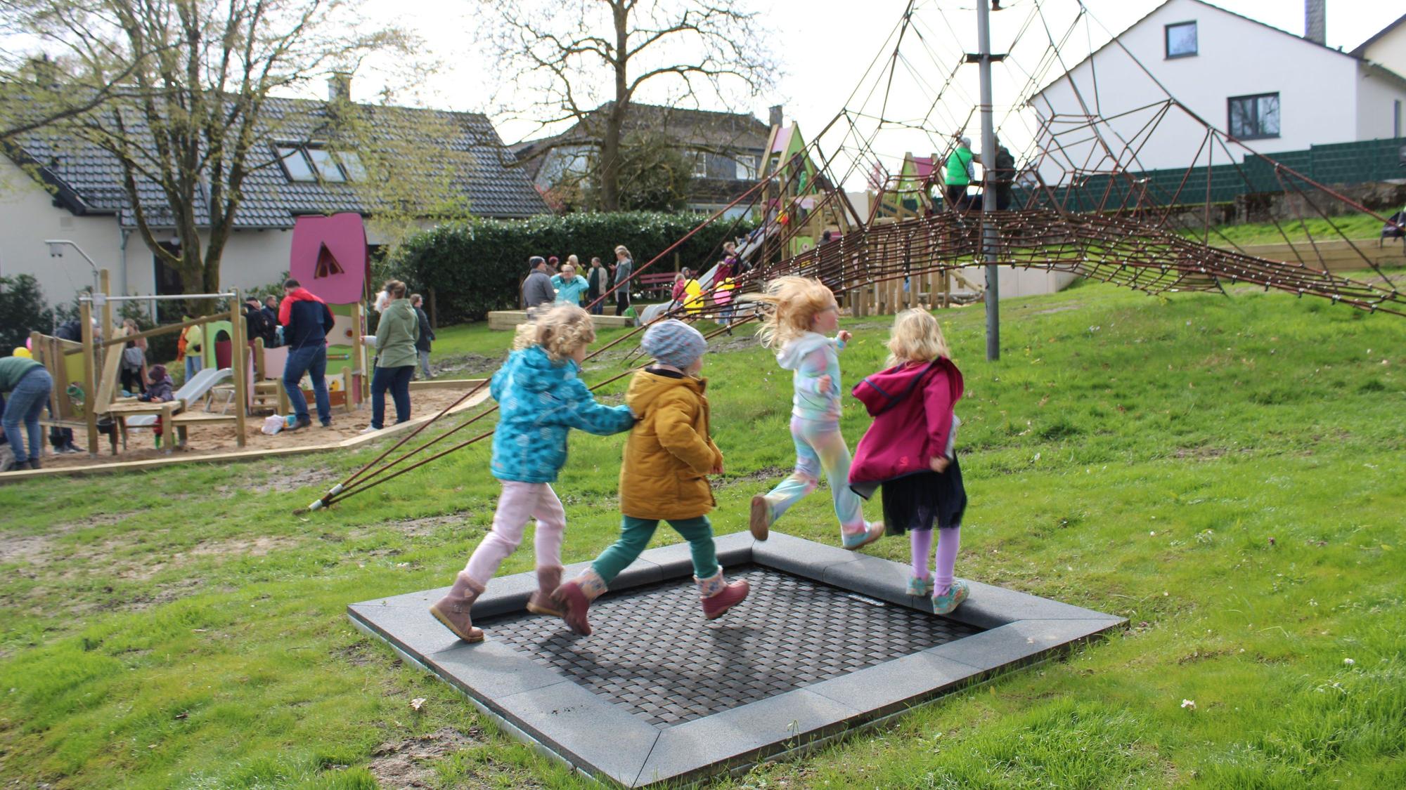 Eröffnung Kinderspielplatz in Honrath.