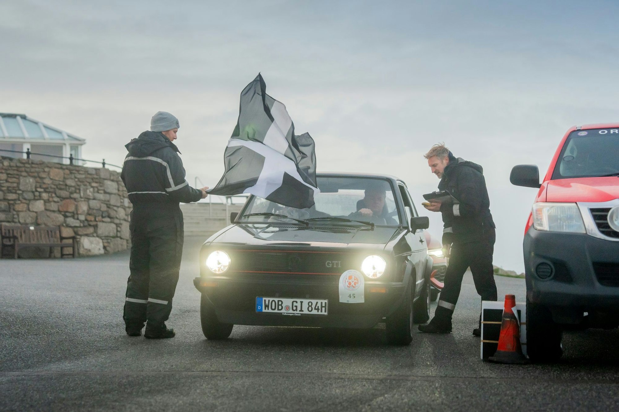 Golf GTI von 1984 bei der Oldtimer-Rallye LeJog
