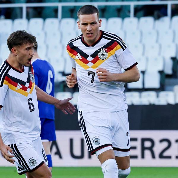 Said El Mala Germany bejubelt seinen Treffer zum 0:1 mit Tom Bischof Germany, UEFA U21, U 21 EURO 2027 Qualifier, Greece v Germany, Apostolos-Nikolaidis-Stadion am 31. March 2026 in Athens, Grichenland. Foto von Marco Steinbrenner/DeFodi Images Said El Mala Germany celebrates after scoring his teams first goal with Tom Bischof Germany, UEFA U21 EURO 2027 Qualifier, Greece v Germany, Apostolos-Nikolaidis-Stadium, March 31, 2026 in Athens, Greece. Photo by Marco Steinbrenner/DeFodi Images - *** Said El Mala Germany celebrates after scoring his teams first goal with Tom Bischof Germany , UEFA U21 EURO 2027 Qualifier, Greece v Germany, Apostolos Nikolaidis Stadium on March 31, 2026 in Athens, Greece Photo by Marco Steinbrenner DeFodi Images Said El Mala Germany celebrates after scoring his teams first goal with Tom Bischof Germany , UEFA U21 EURO 2027 Qualifier, Greece v Germany, Apostolos Nikolaidis Stadium, March 31, 2026 in Athens, Greece Photo by Marco Steinbrenner DeFodi Images