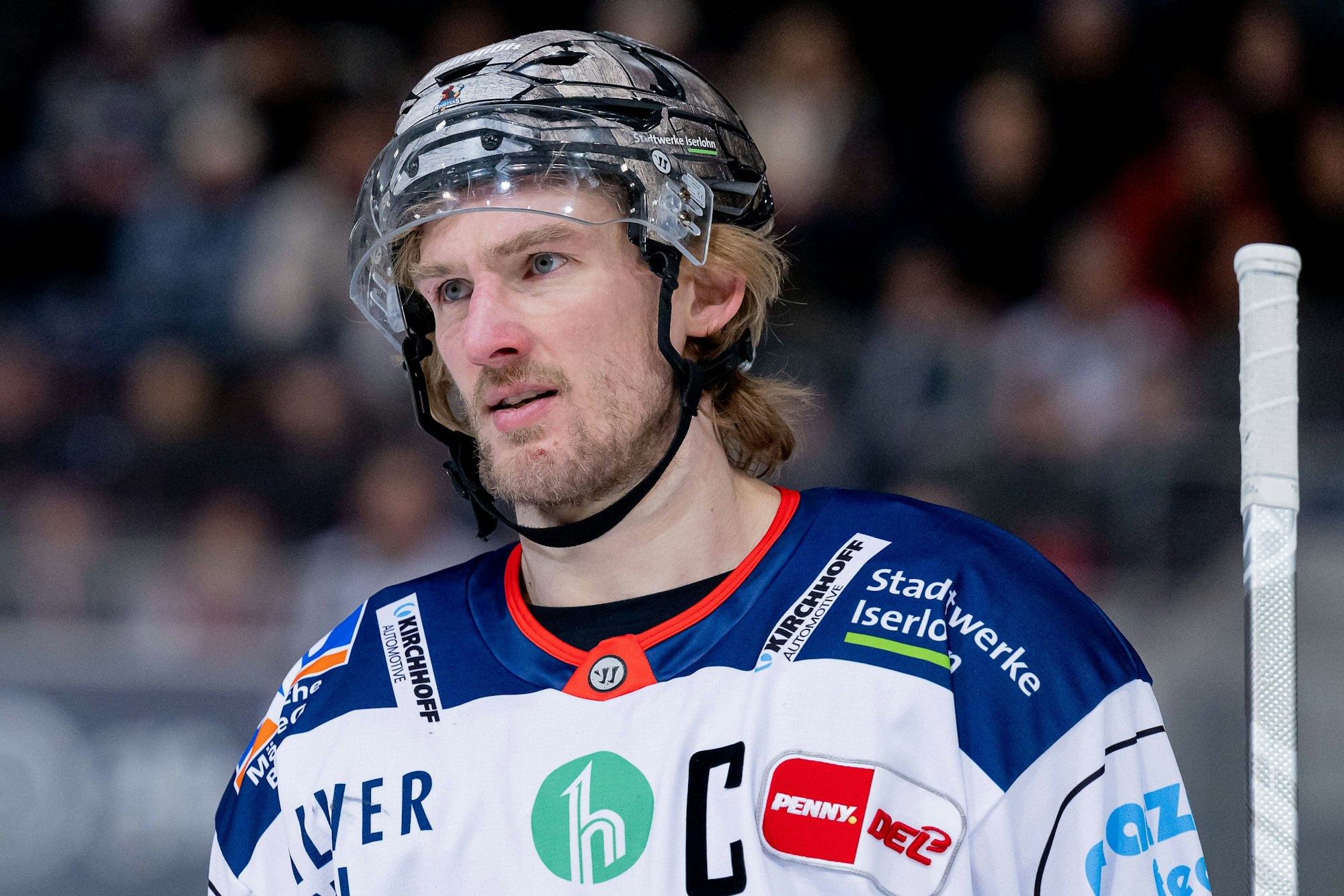 Kapitaen Torsten Ankert Iserlohn Roosters, 81 wirkt etwas desillusioniert. EHC Red Bull Muenchen gegen Iserlohn Roosters, Eishockey, DEL, 58. Spieltag, Saison 2022/2023, 28.02.2023. EHC Red Bull Muenchen gegen Iserlohn Roosters, Eishockey, DEL, 58. Spieltag, Saison 2022/2023, 28.02.2023. Muenchen *** Captain Torsten Ankert Iserlohn Roosters, 81 seems a bit disillusioned EHC Red Bull Muenchen vs Iserlohn Roosters, ice hockey, DEL, 58 match day, season 2022 2023, 28 02 2023 EHC Red Bull Muenchen vs Iserlohn Roosters, ice hockey, DEL, 58 match day, season 2022 2023, 28 02 2023 Muenchen Copyright: xEibner-Pressefoto/HeikexFeinerx EP_HFR