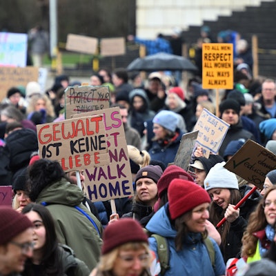 Eine Demonstration in München für Solidarität mit Collien Fernandes und Betroffenen von digitaler, sexueller Gewalt. In den vergangenen Wochen gab es viele solcher Demos in deutschen Städten.