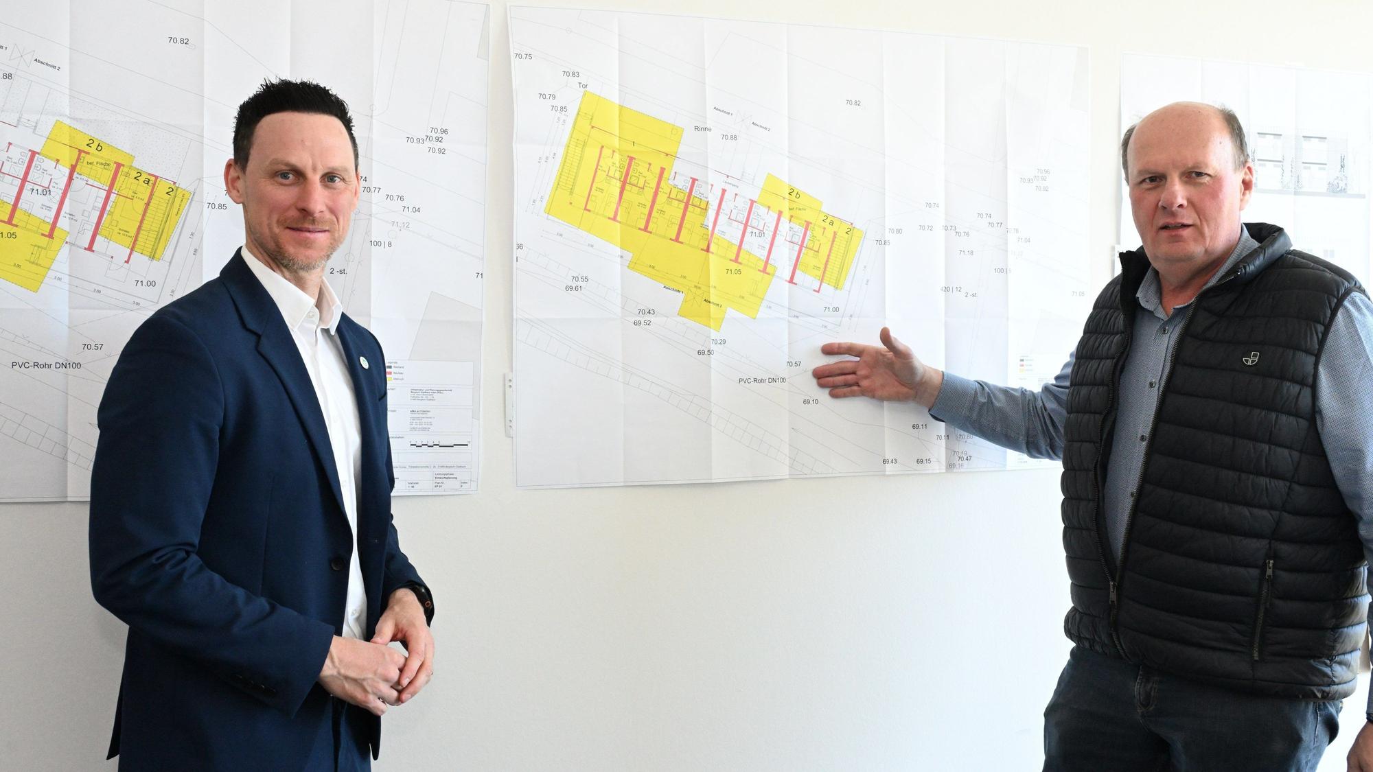 Das Foto zeigt Dr. Sebastian Michalsky und Willi Schmitz