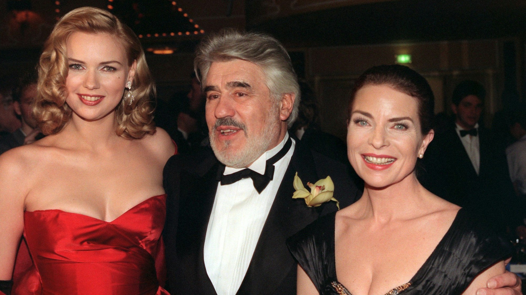Veronica Ferres (l-r), Mario Adorf und Gudrun Landgrebe spielten gemeinsam im Film „Rossini“.