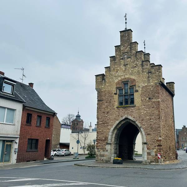 Das Bild zeigt eine historisches Stadttor.