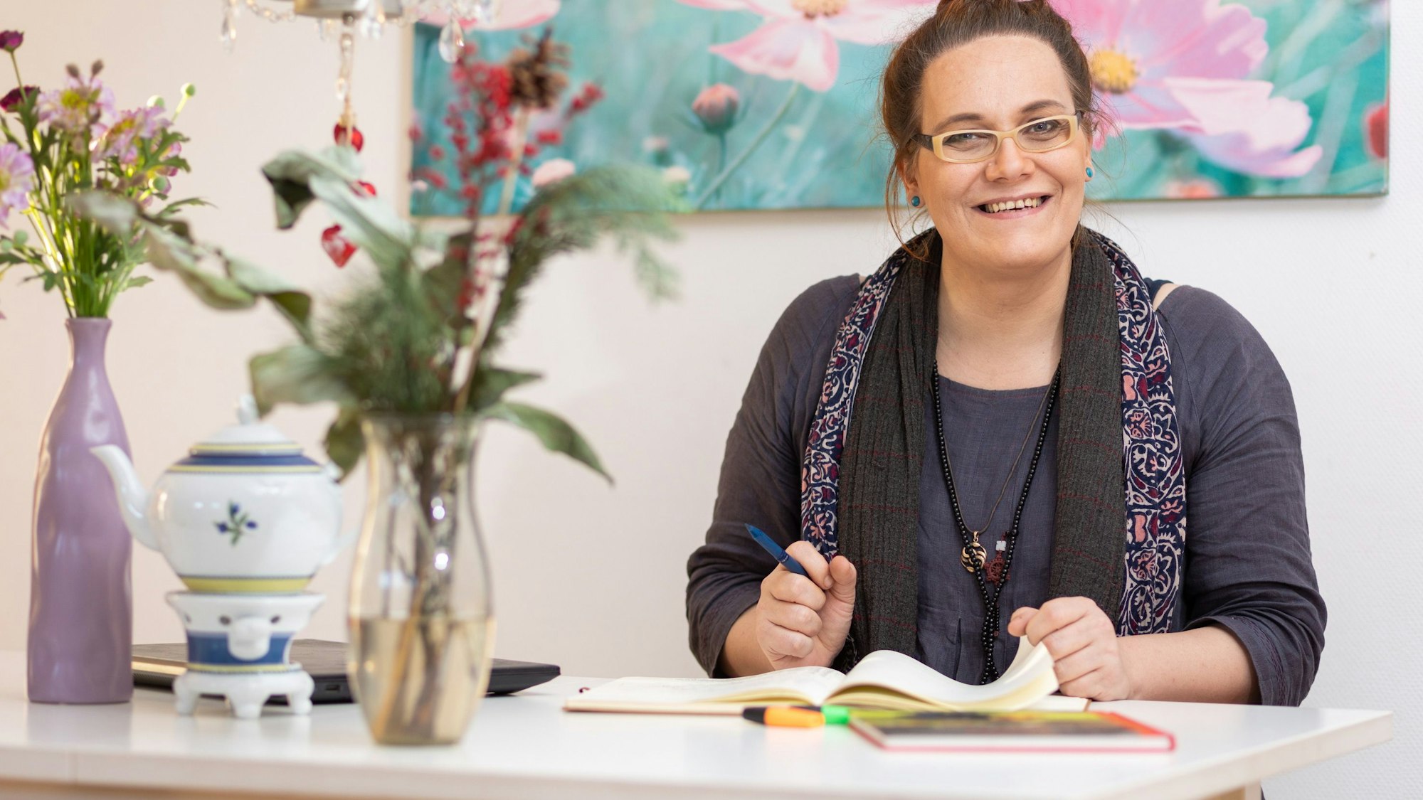 Für 38 Jahre hat die heute 51-jährige Marie Brück aus Nümbrecht als Mann gelebt. Sie möchte Trans-Menschen in Oberberg mehr geben als nur ein offenes Ohr.