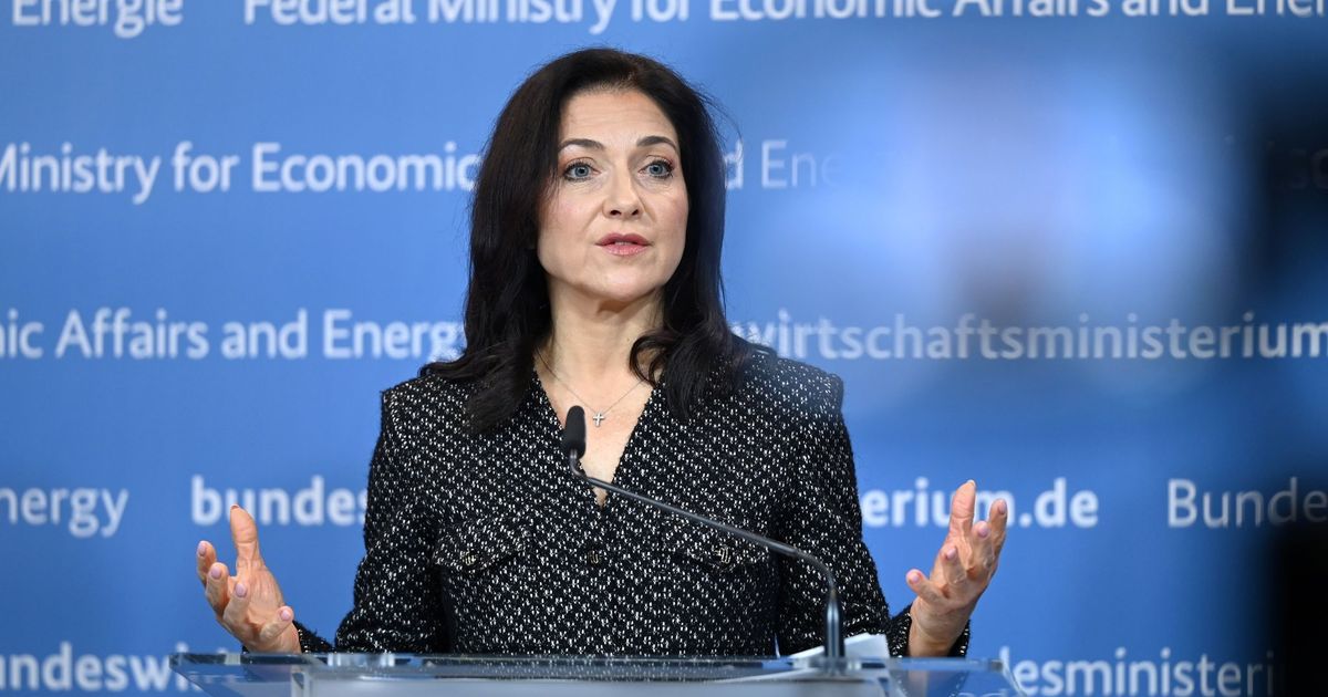 Reiche attacks the SPD: Minister calls fuel plans expensive and ...