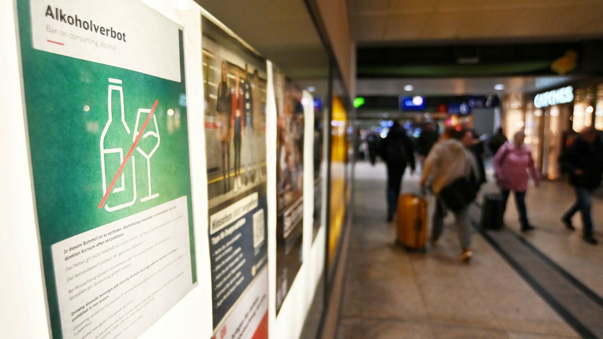 Im Hauptbahnhof gilt jetzt ein Alkoholverbot. Die DB Sicherheit soll es umsetzen.