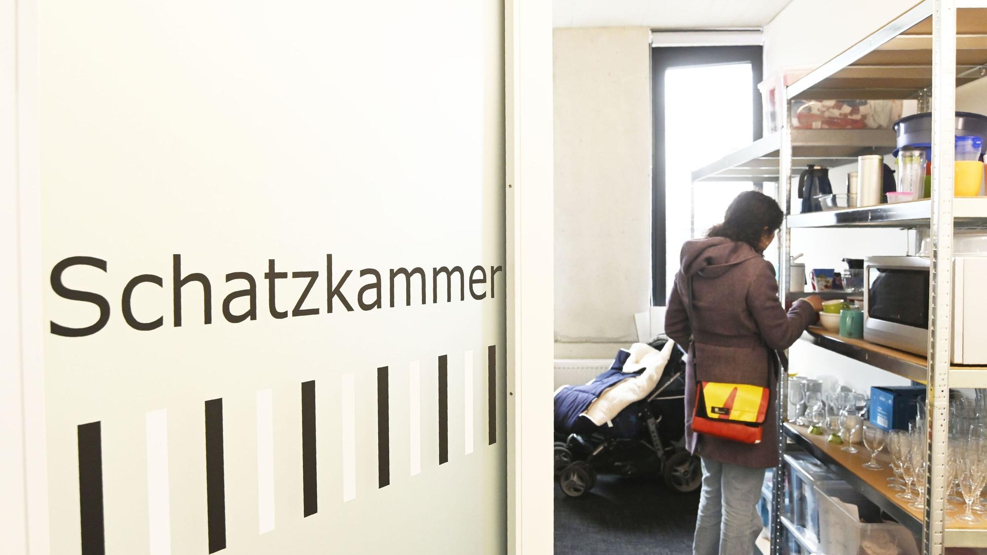 31.03.2026 Köln. Studierendenarmut: Zuletzt bezogen nur 11 Prozent Studis in Deutschland Bafög, die niedrigste Zahl ever. Besuch der Schatzkammer im Studierendenwerk. Foto: Alexandewr Schwaiger