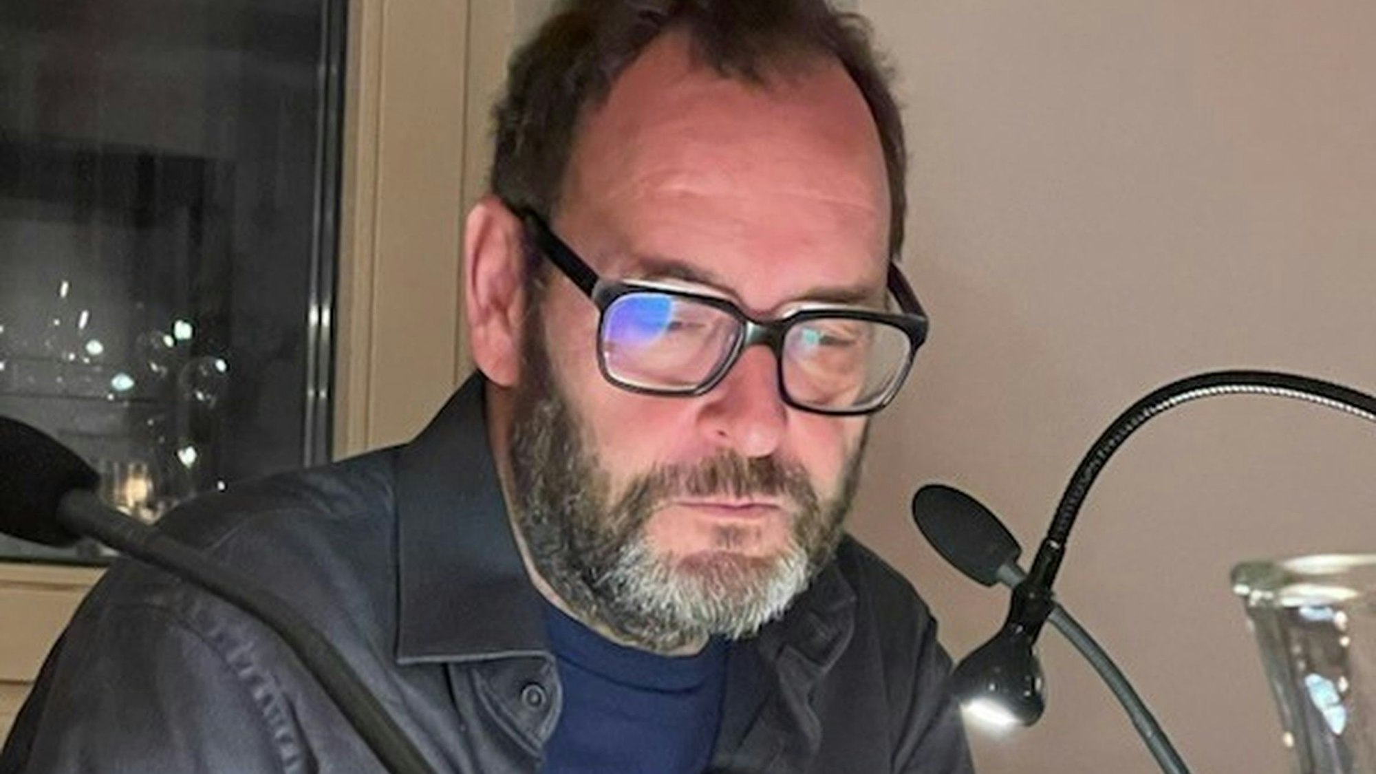 Um sein neues Buch vorzustellen, ist Thomas Lang auf Lesereise, hier bei einem Auftritt im Rahmen der Leipziger Buchmesse. Der gebürtige Nümbrechter möchte auch wieder in seine oberbergische Heimat kommen.