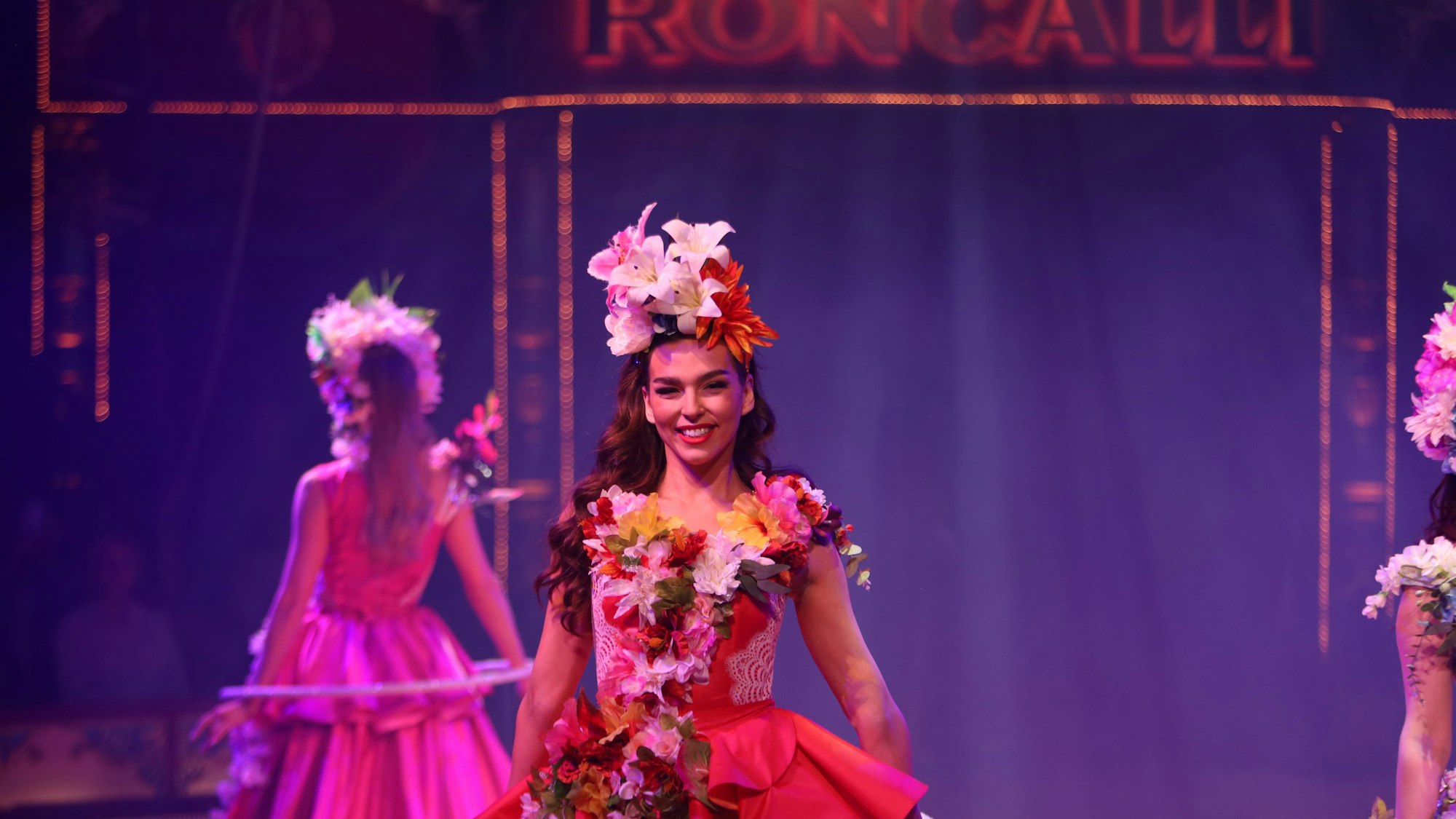 10.04.2026, Köln: Premiere beim Gastspiel 2026 des Zirkus Roncalli („Circus-Theater“) auf dem Neumarkt. Foto: Arton Krasniqi